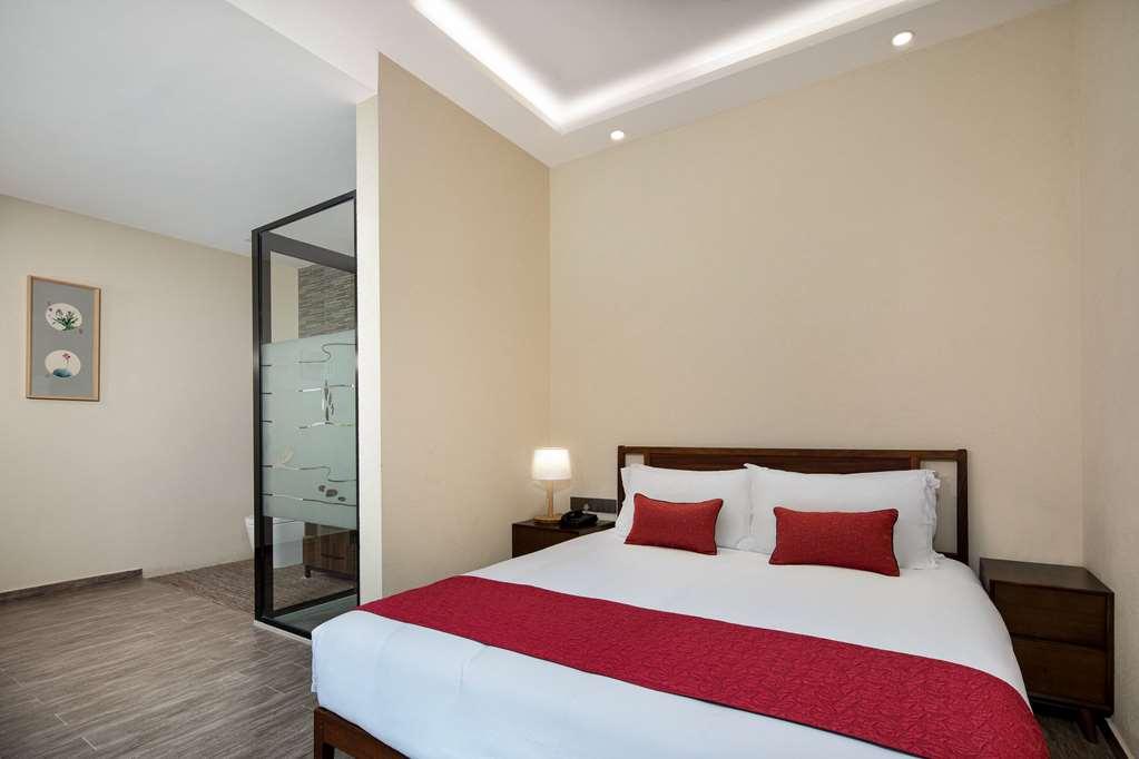 Hotel Ramada Encore By Wyndham Pudong Airport 3*