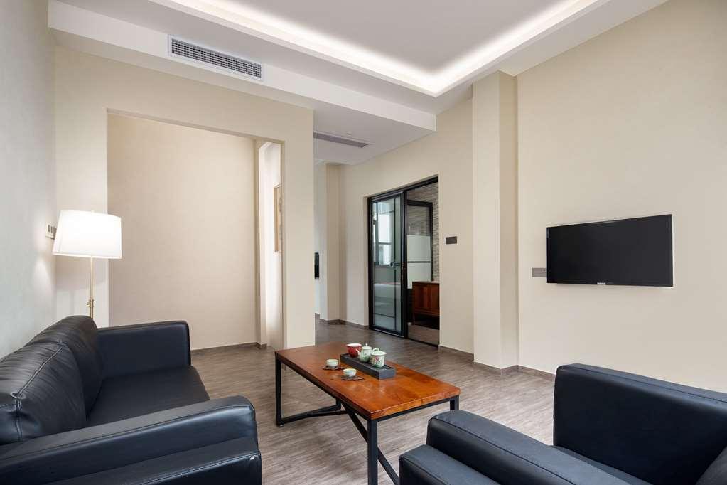 Ramada Encore By Wyndham Pudong Airport