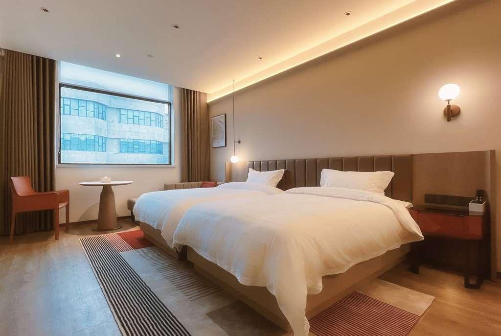 Hotel Ramada Encore By Wyndham Pudong Airport 3*