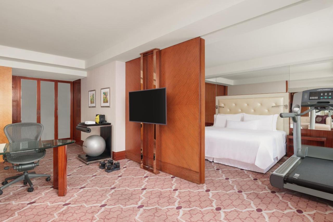 Otel The Westin Bund Center,