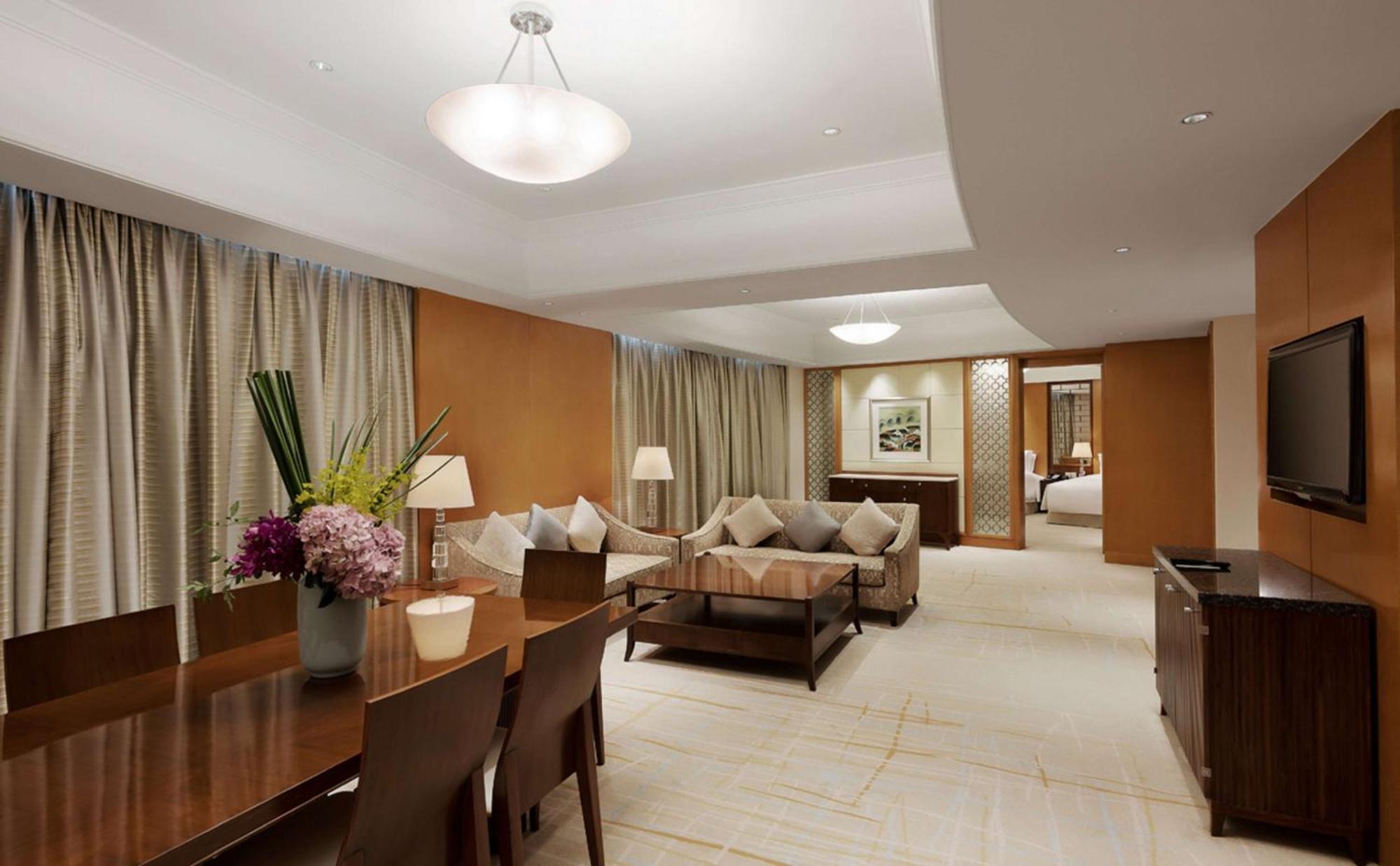 Doubletree By Hilton Pudong - Present Welcome Cookie