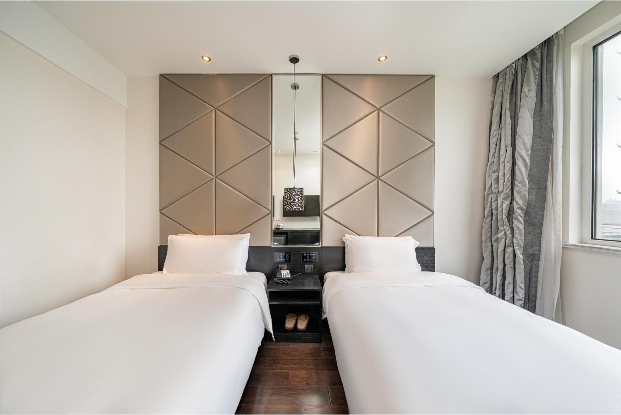 Hotel Orange Hongqiao: Airport Shuttle Service
