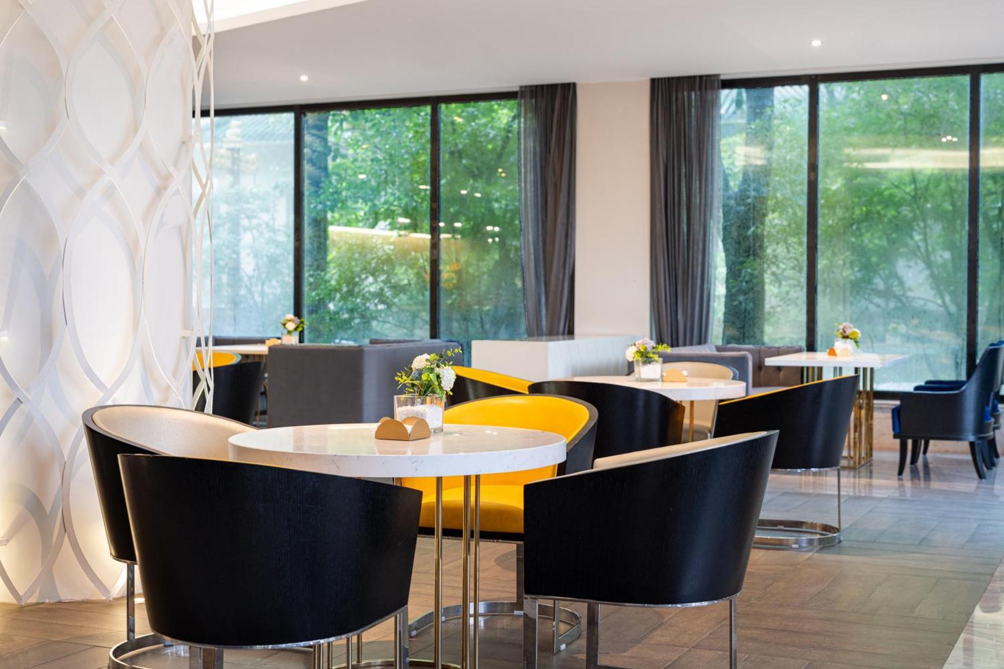 Orange Hongqiao: Airport Shuttle Service Hotel 4*