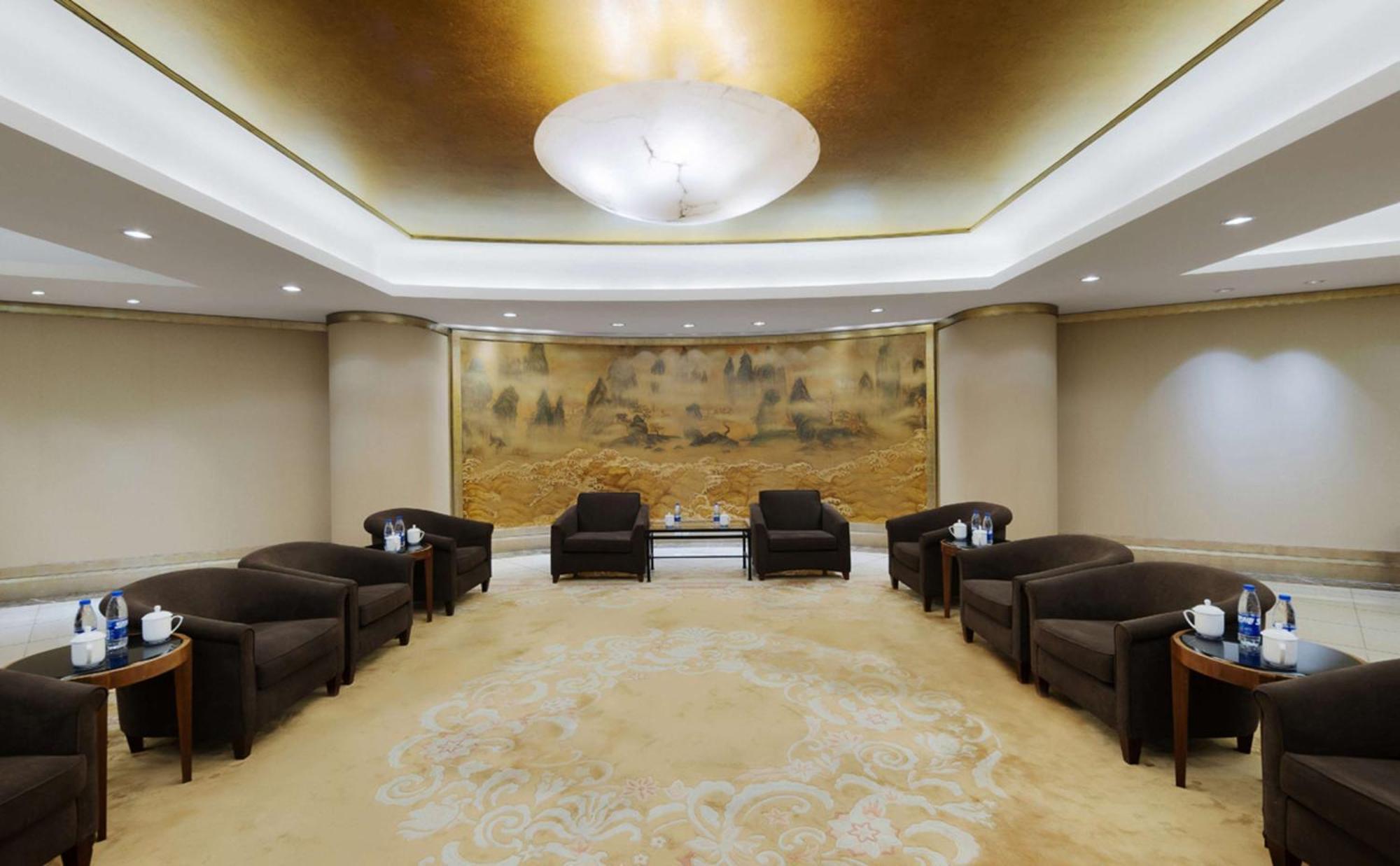 Doubletree By Hilton Pudong - Present Welcome Cookie Hotel 5*