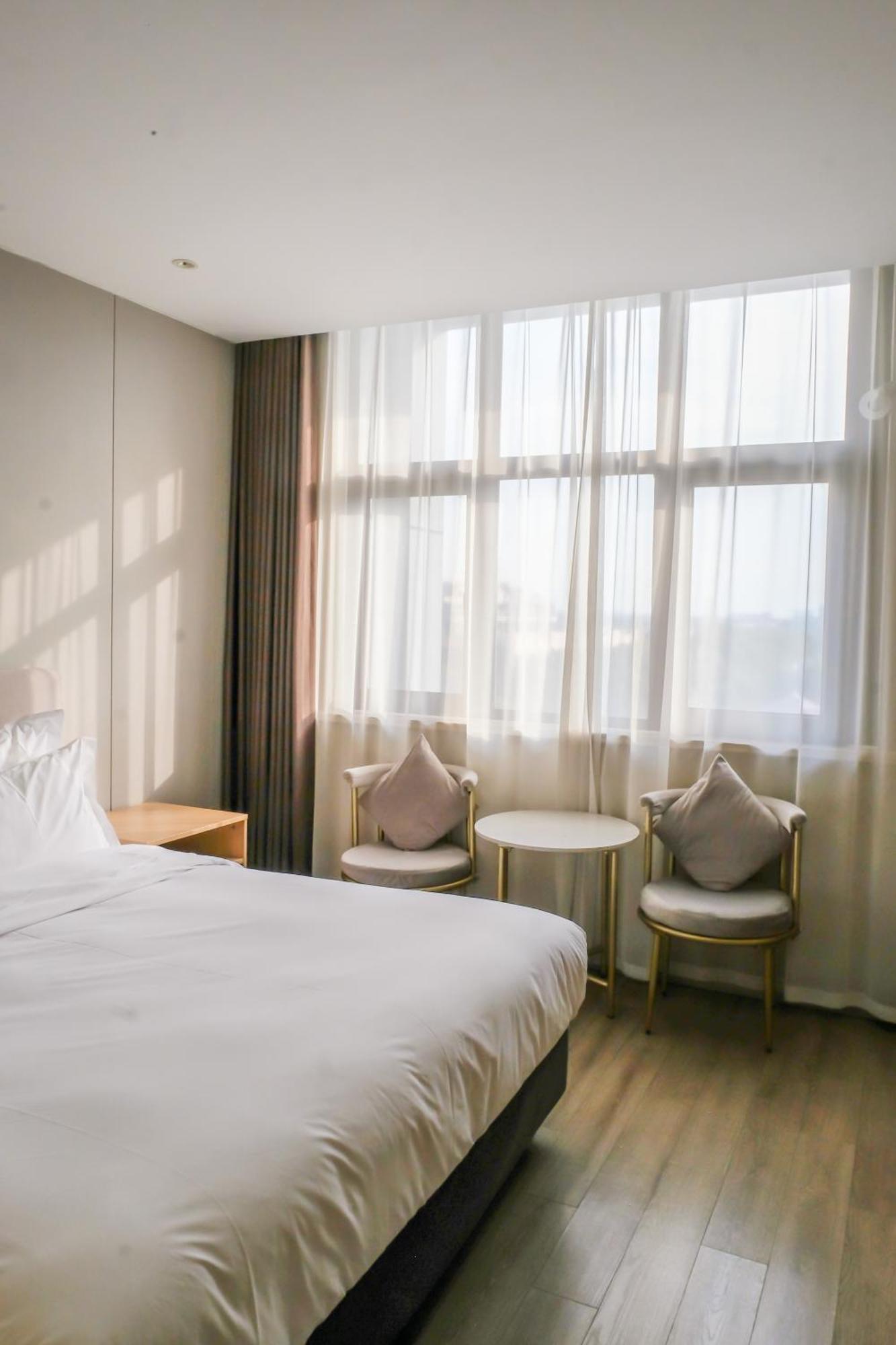 Hotel Joyful Yard Hotel-free Shuttle Bus To Pudong Airport And Disneyland Shanghai