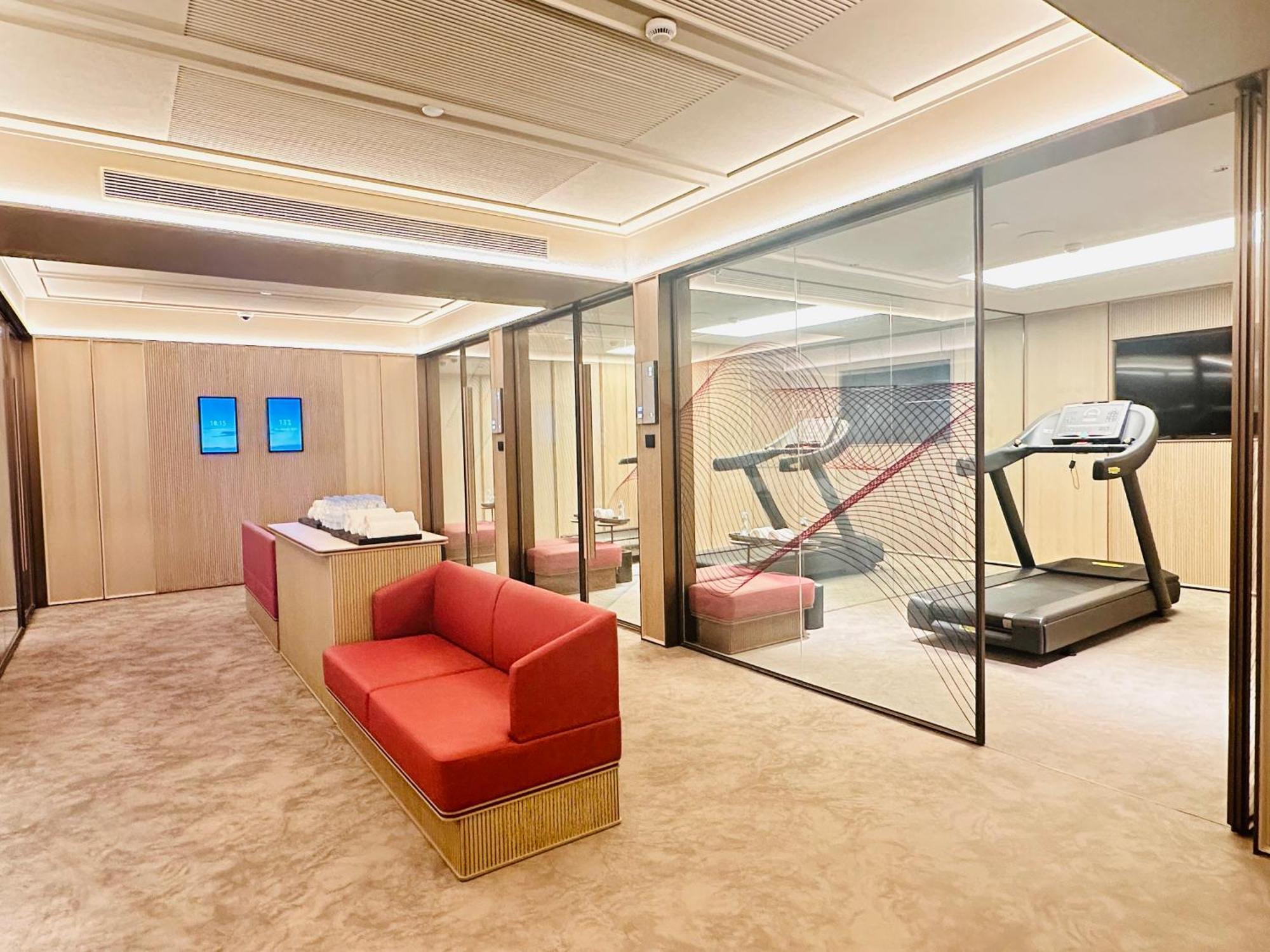 Hotel Intercityhotel Hongqiao Airport - Free Minibar For First Night 4*