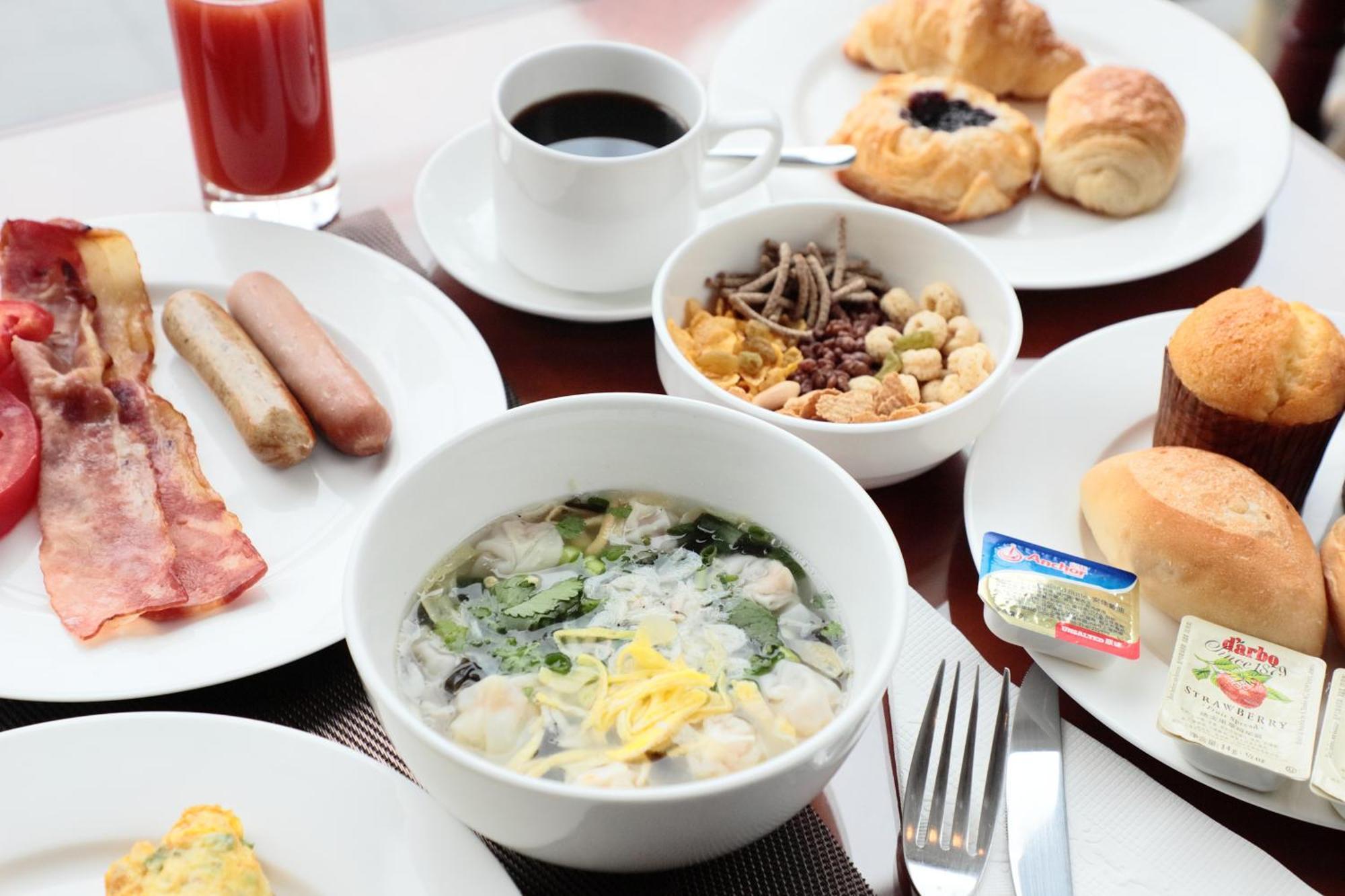 Hotel Jianguo 4*