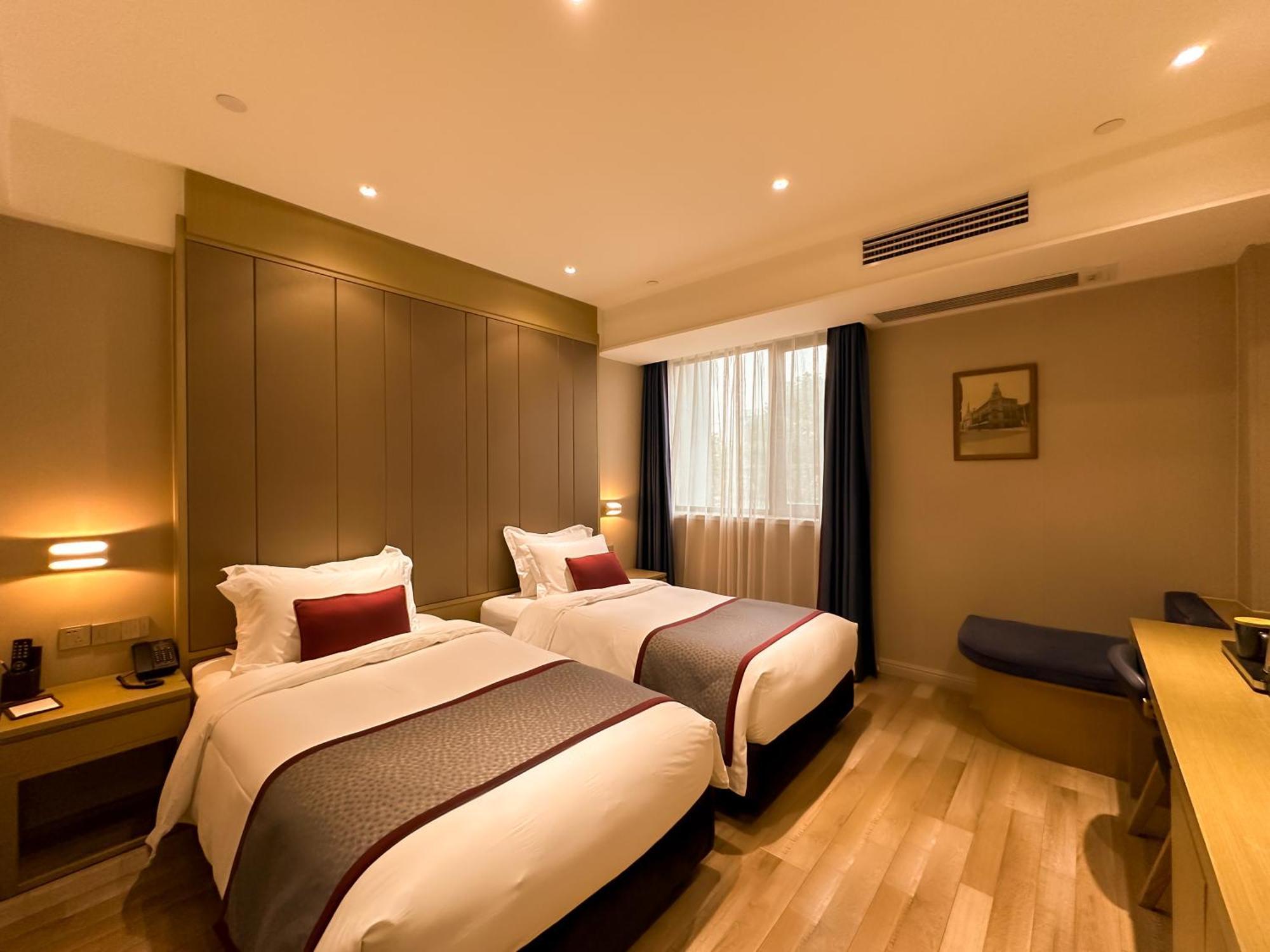 Shanghai-deco Hotel-free Shuttle Bus To Pudong Airport And Disneyland Hotel 4*