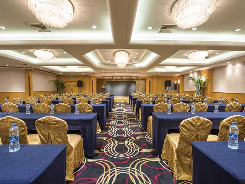Otel Park By Radisson Downtown