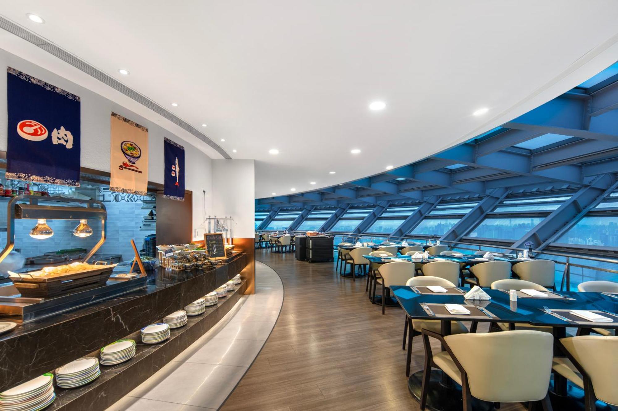 Novotel Atlantis - Breakfast In The Clouds With River View In The Revolving Restaurant & 24hours Free Self-laundry Hotel 4*