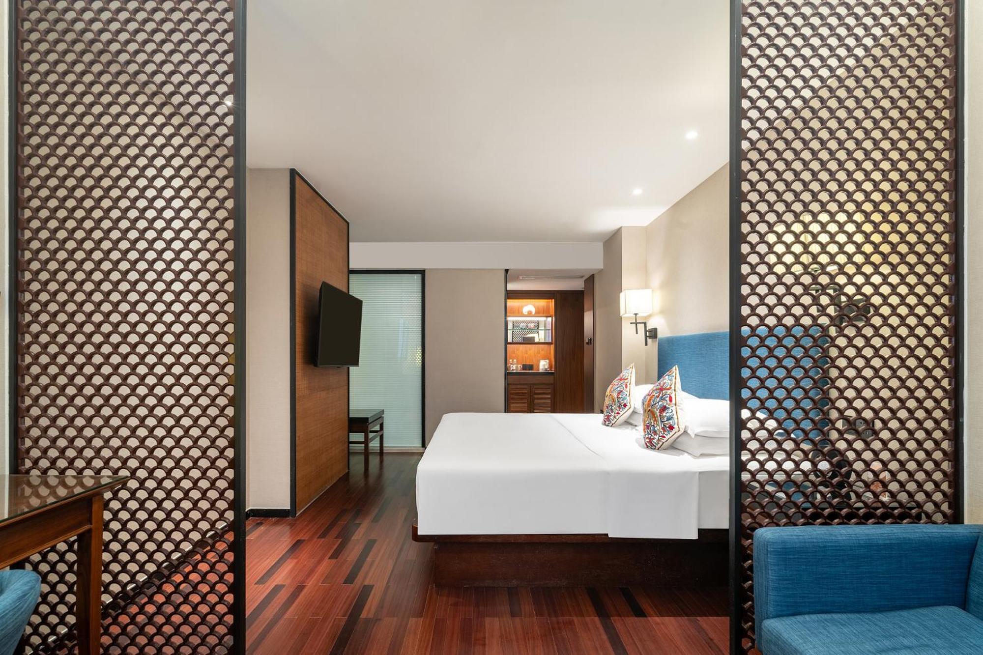 Hotel Ssaw Boutique Bund 4*