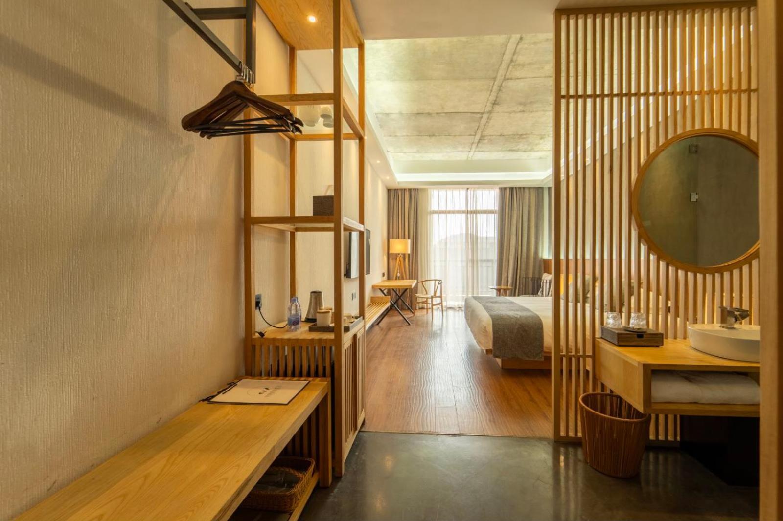 Hotel Lin Yin Art Shanghai（pudong Airport） 4*