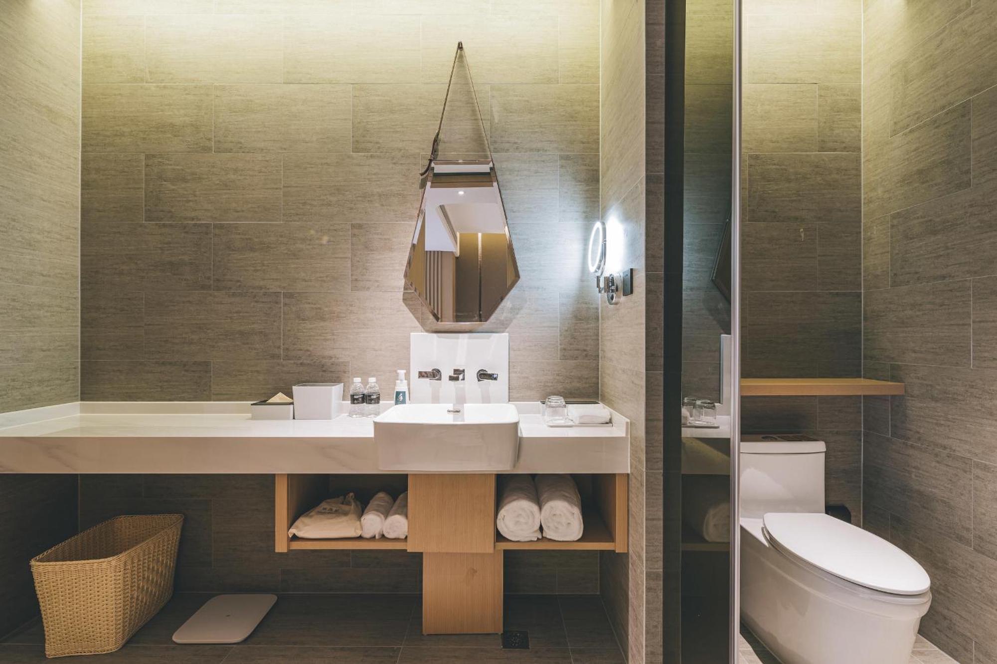 Atour North Bund Hotel 4*