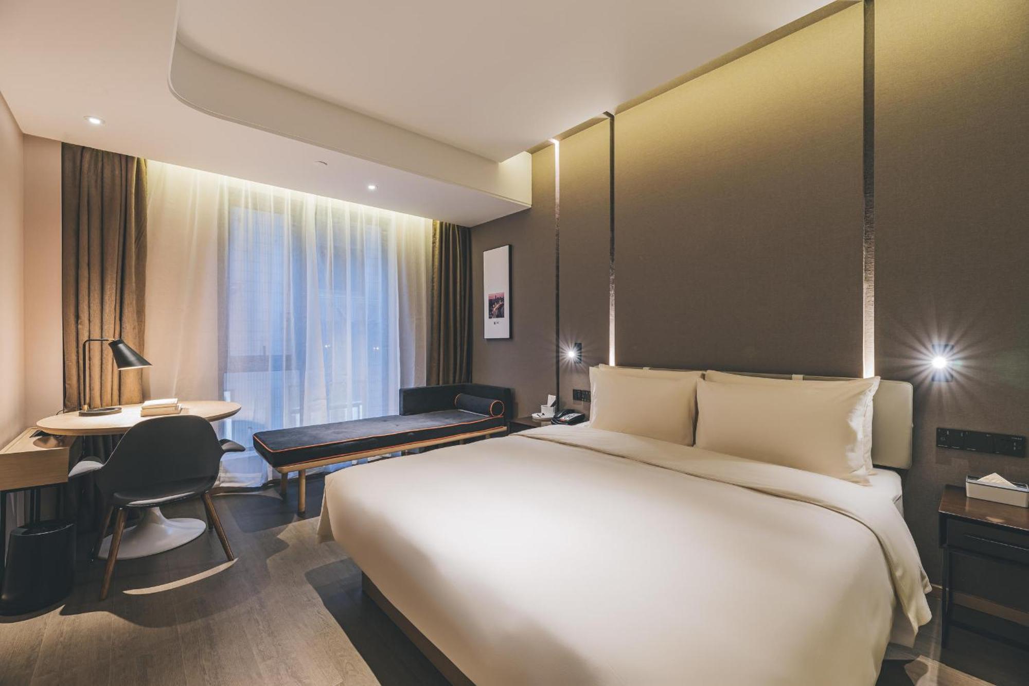 Atour North Bund Hotel