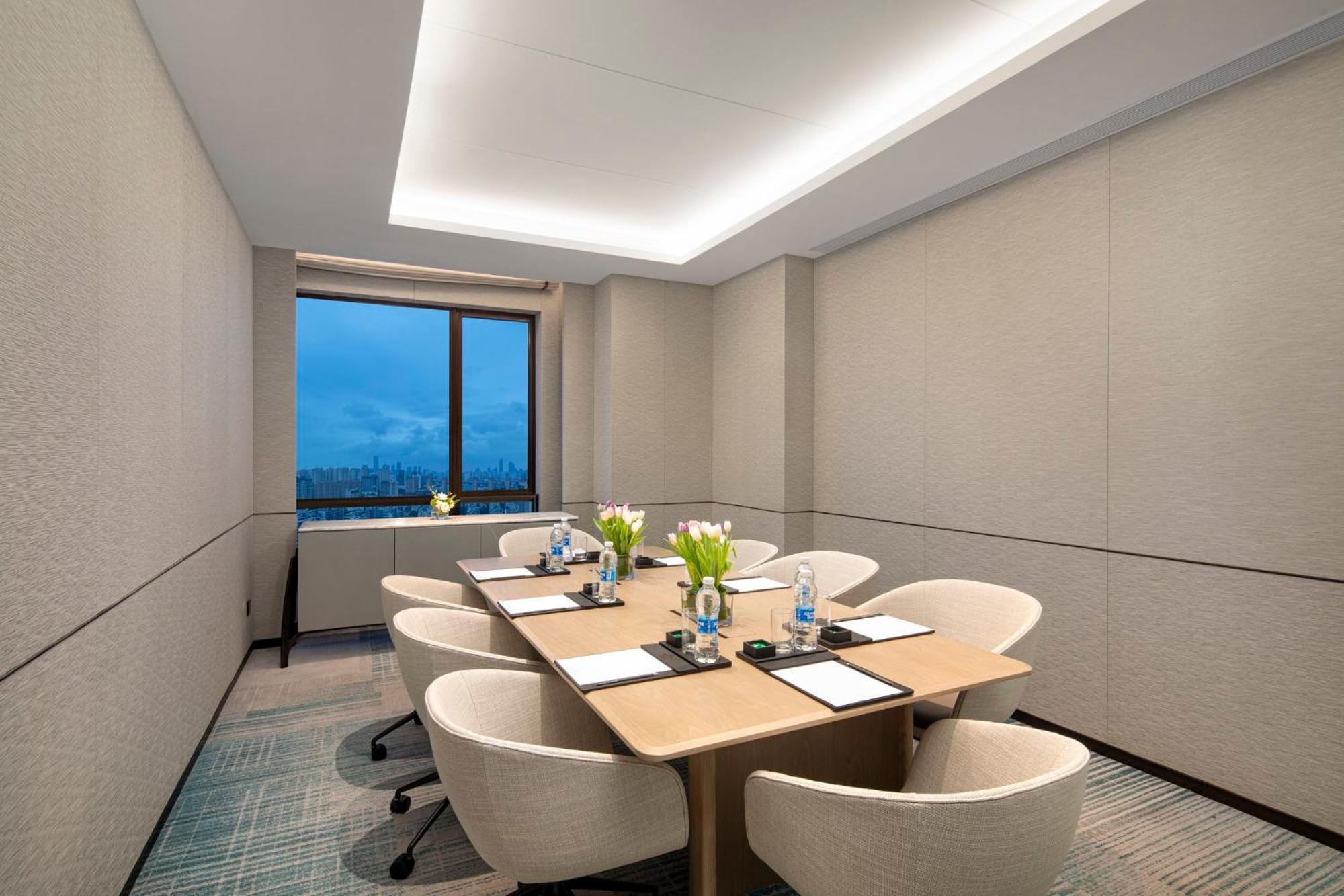 Hotel Crowne Plaza Jinxiu, An Ihg Shanghai