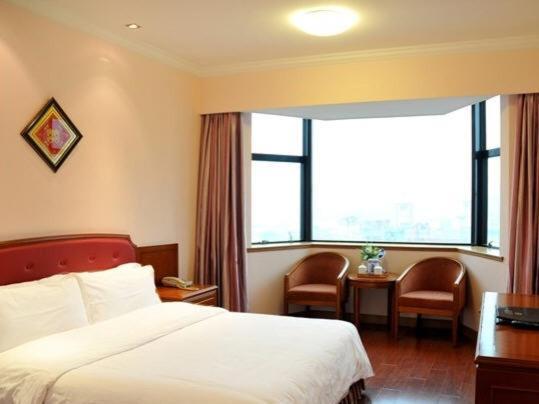 Renhe 3* Shanghai