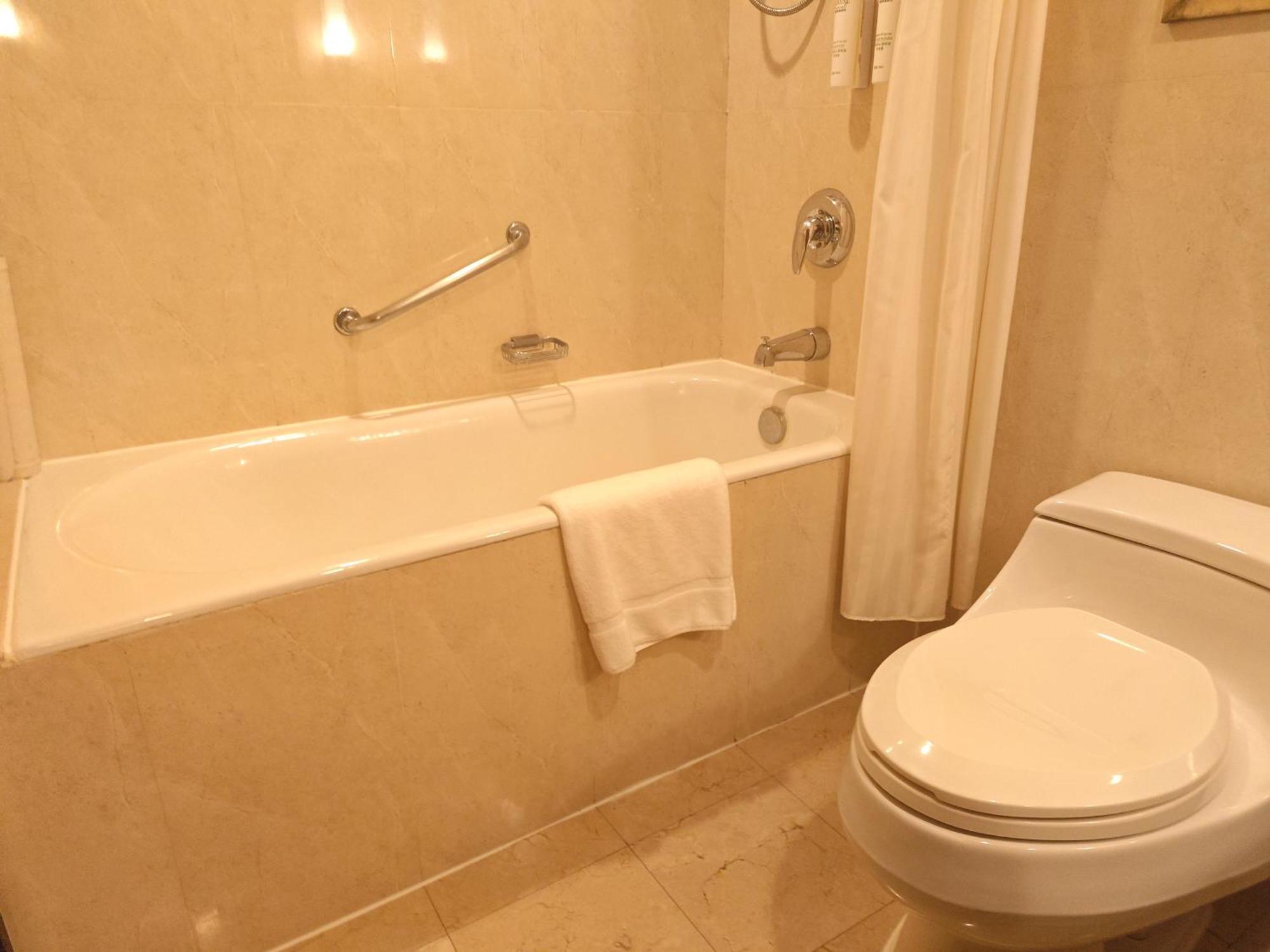 Courtyard By Marriott Pudong Hotel