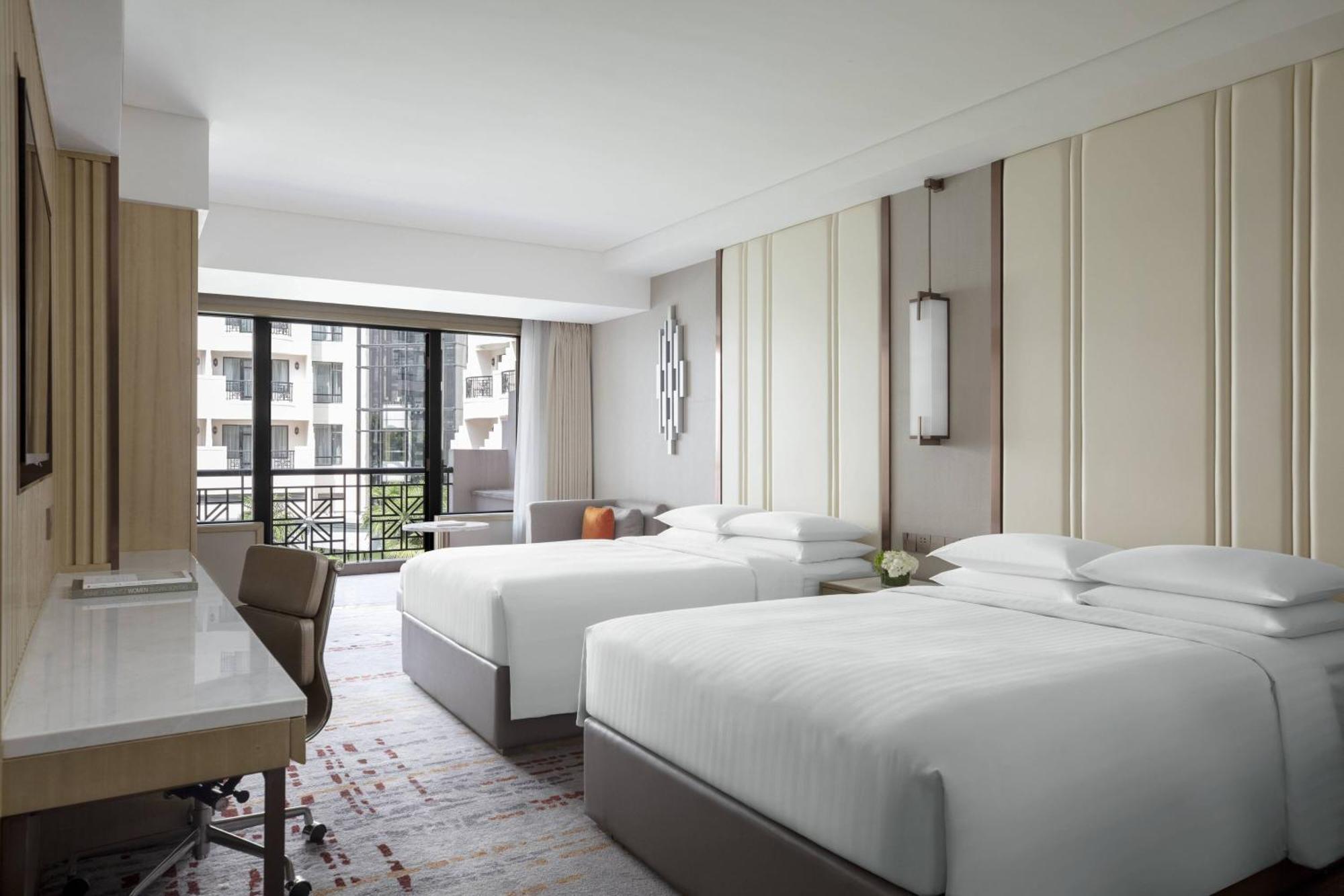 Hotel Marriott Hongqiao 5*