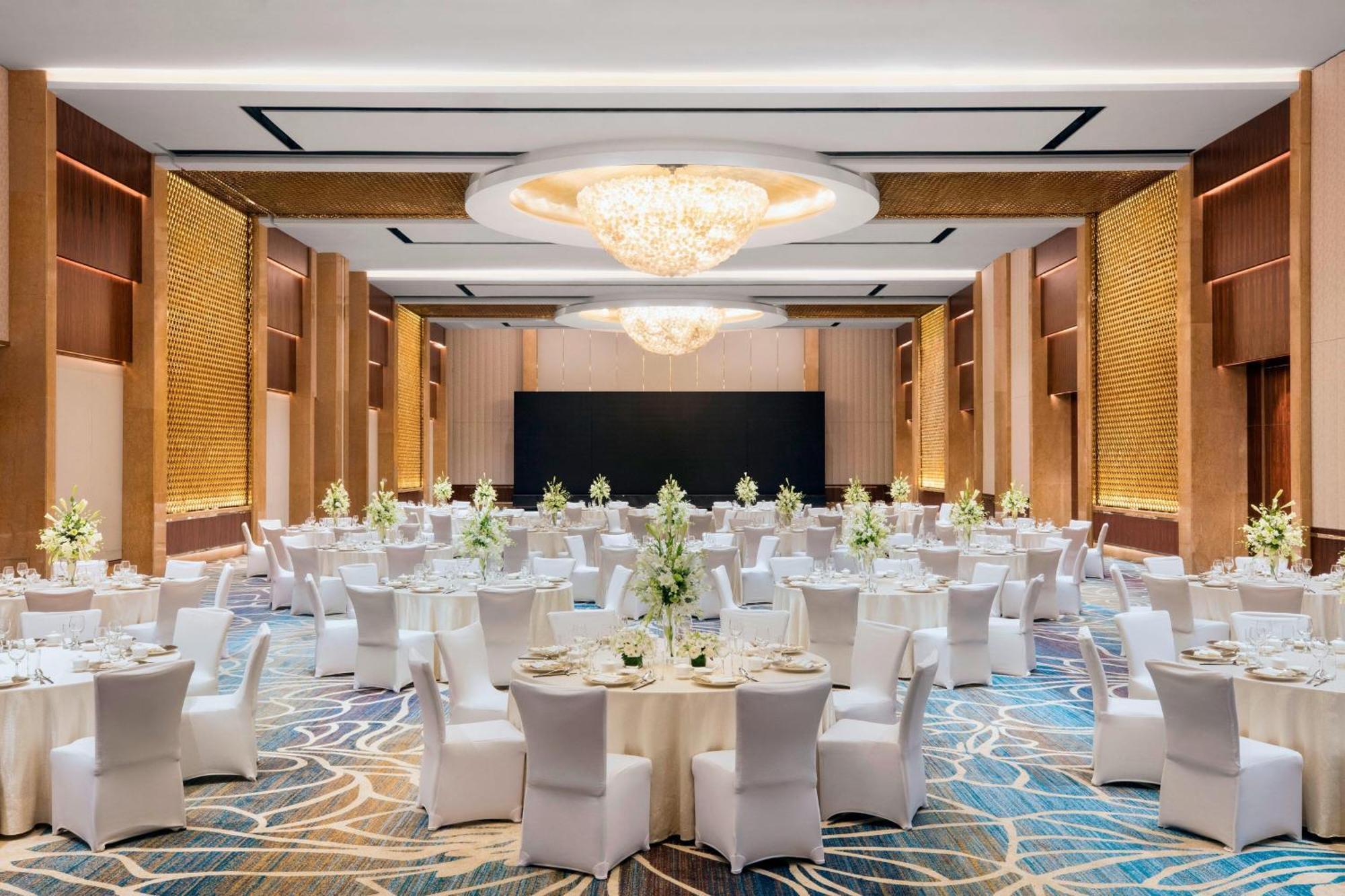 Hotel Sheraton Grand Pudong & Residences
