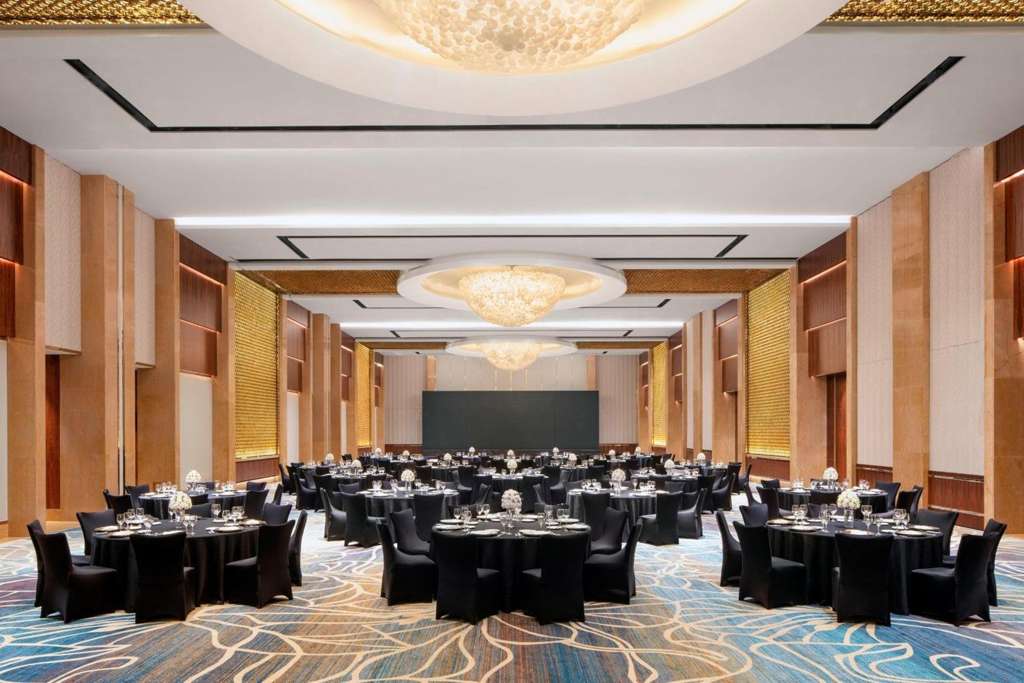 Sheraton Grand Pudong & Residences