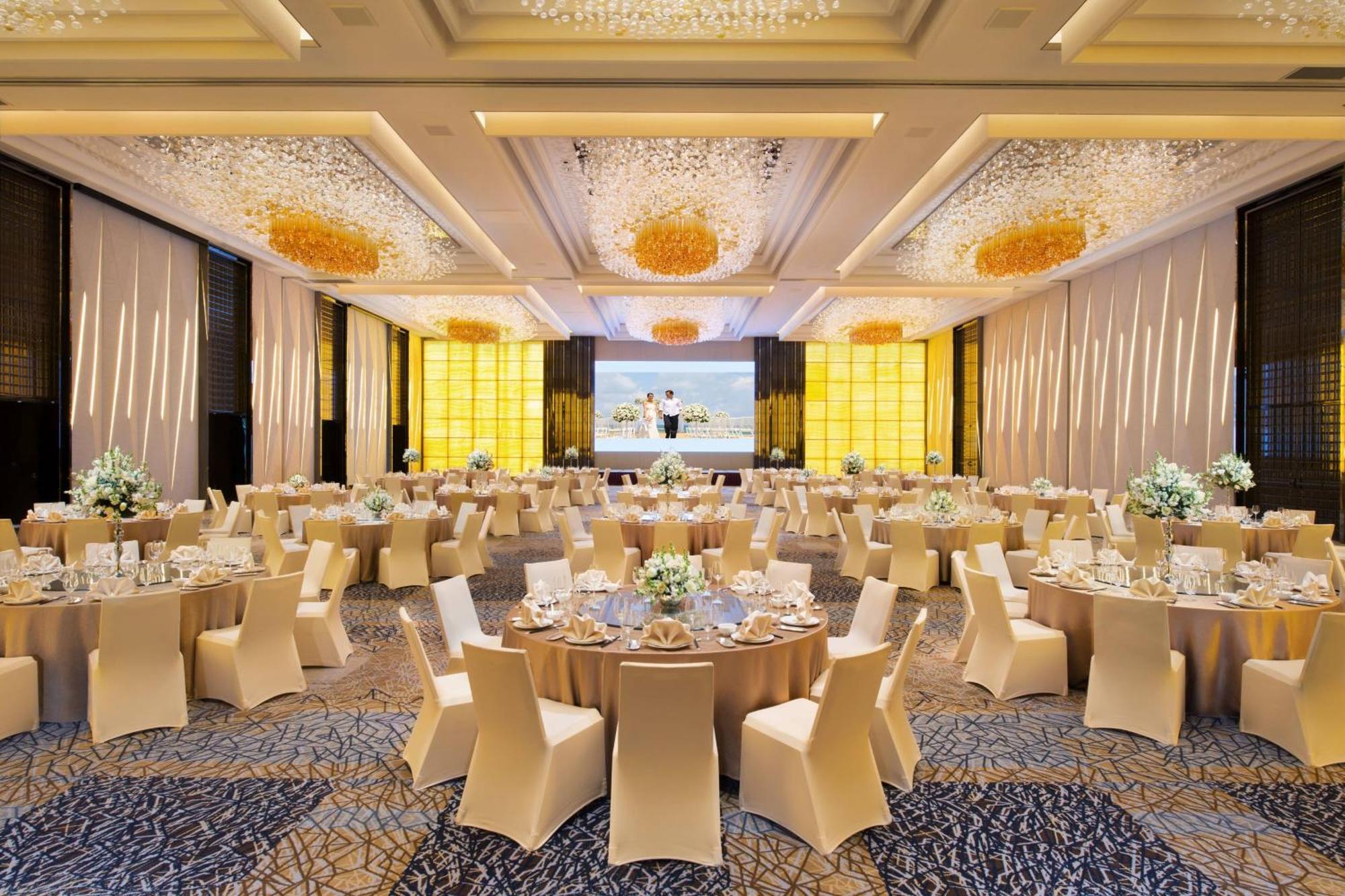 Marriott Parkview Hotel 5*