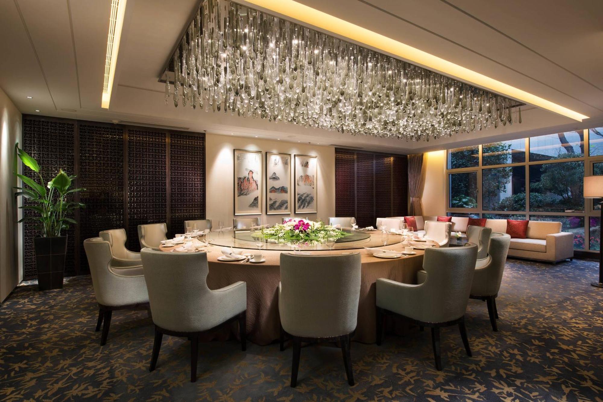 Marriott Parkview 5*