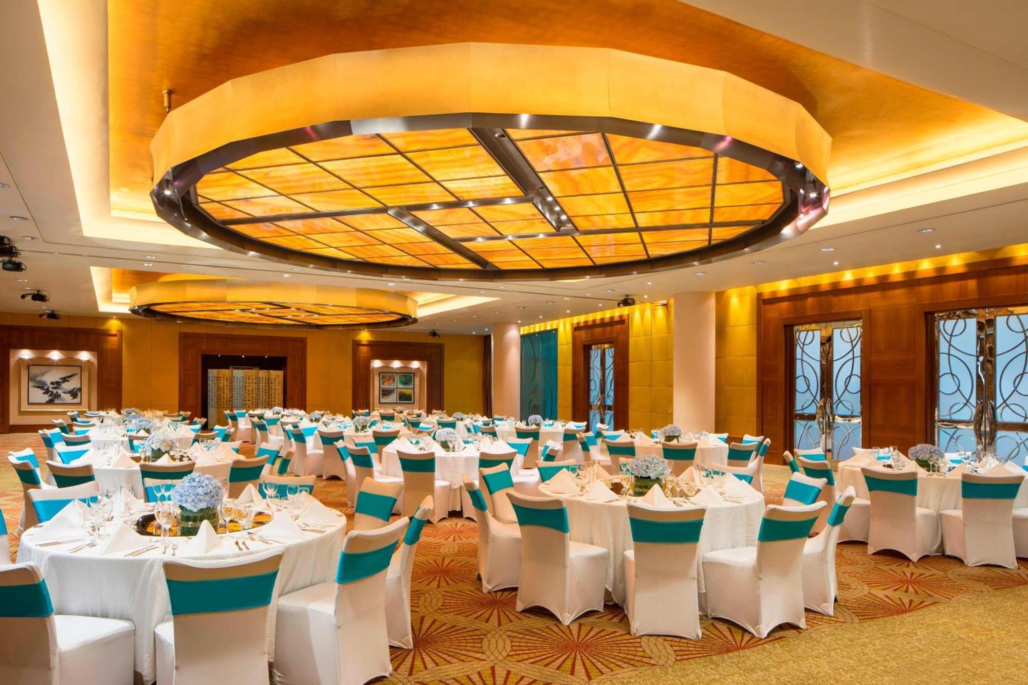 The Westin Bund Center, 5*