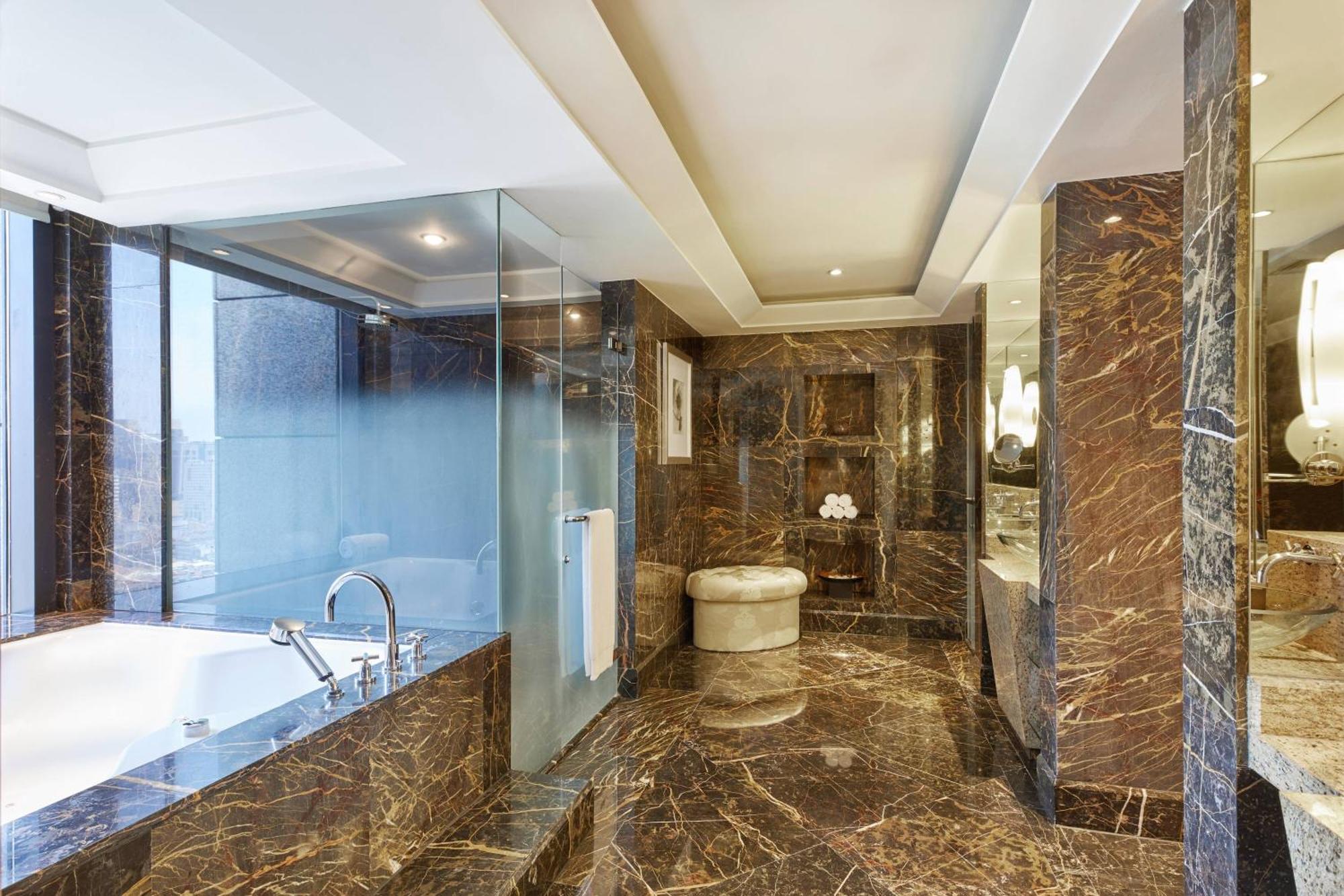 The Westin Bund Center, 5*