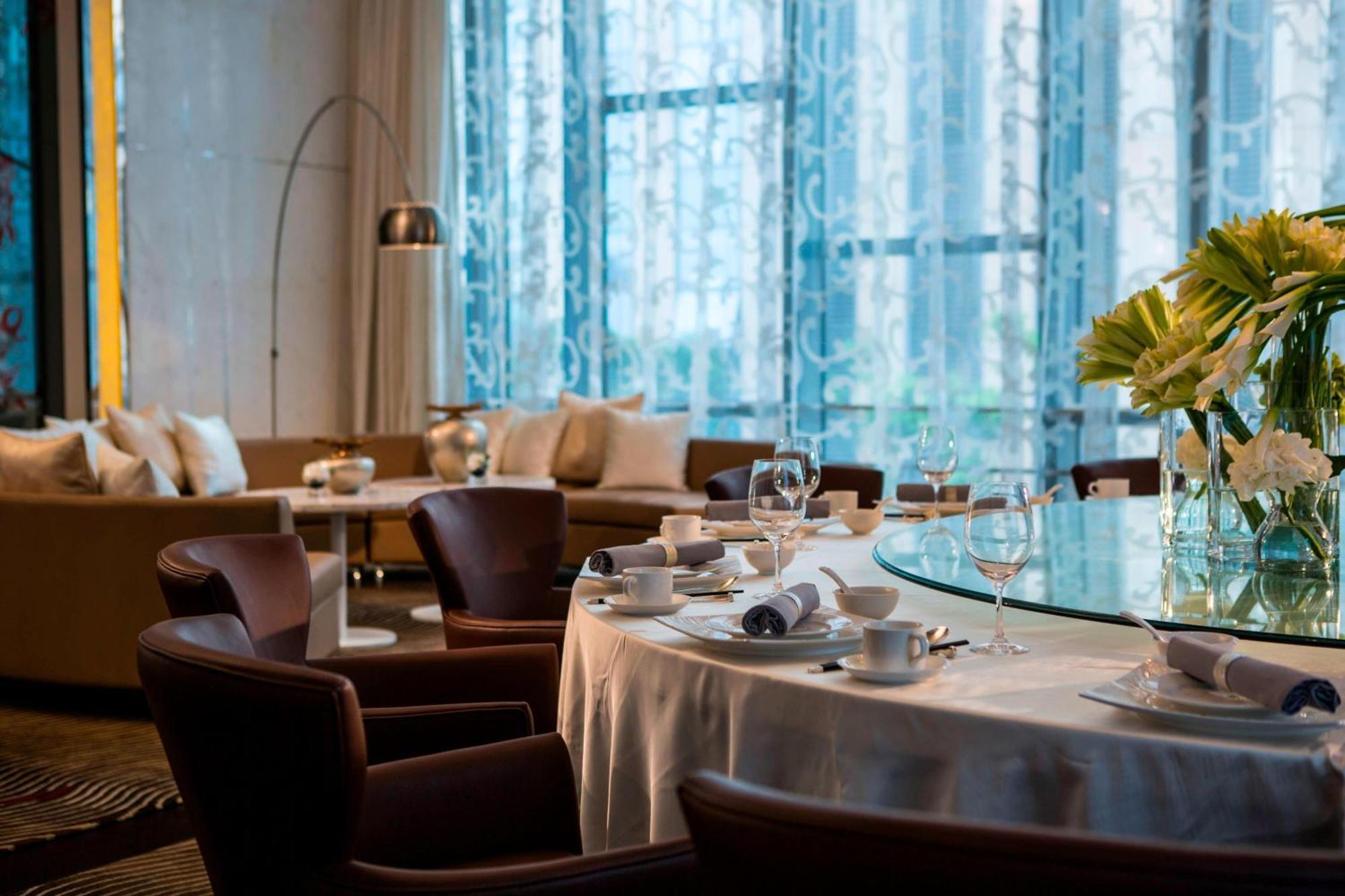 Renaissance Caohejing Hotel 5*