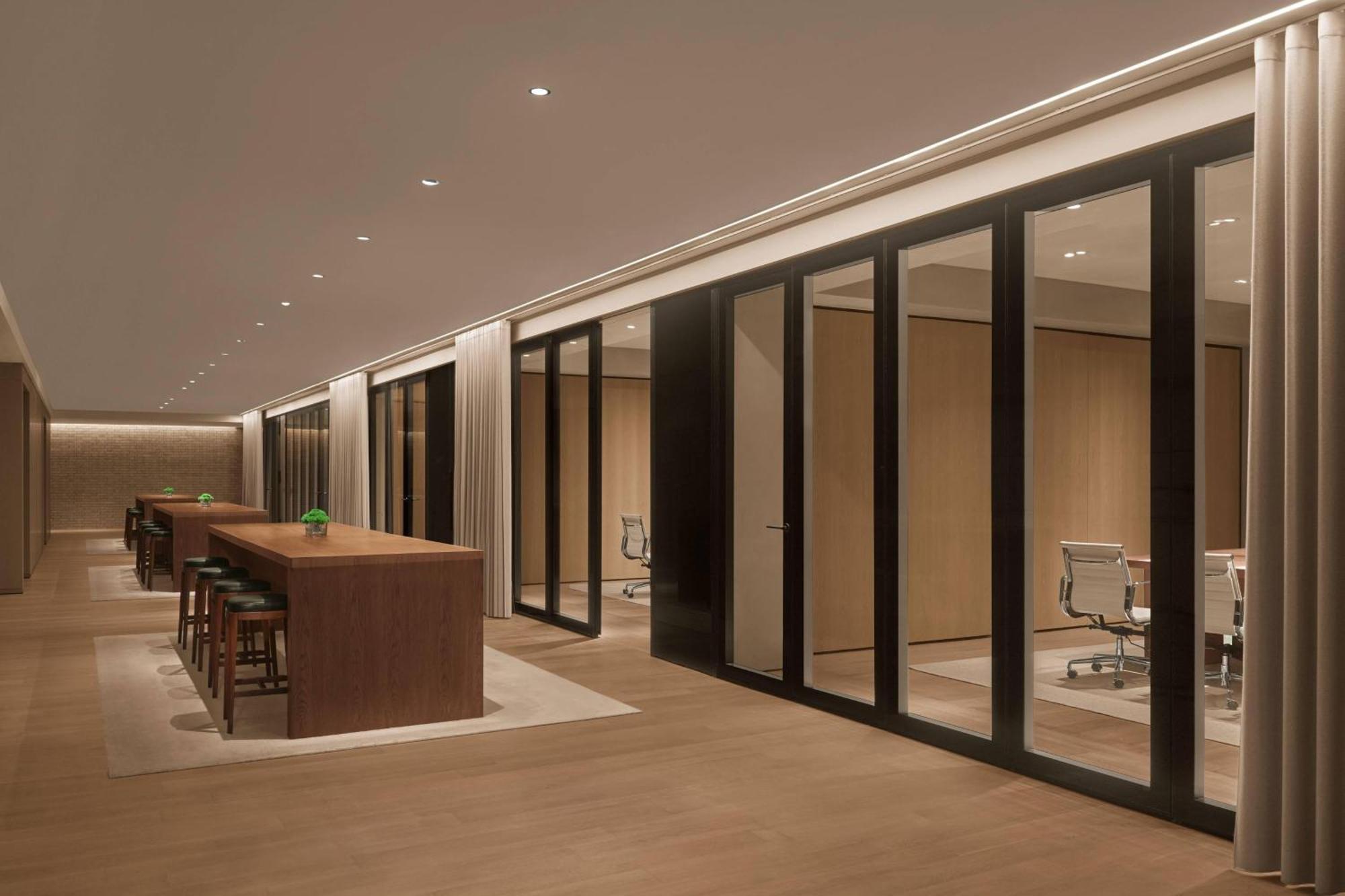 The Edition Hotel 5*