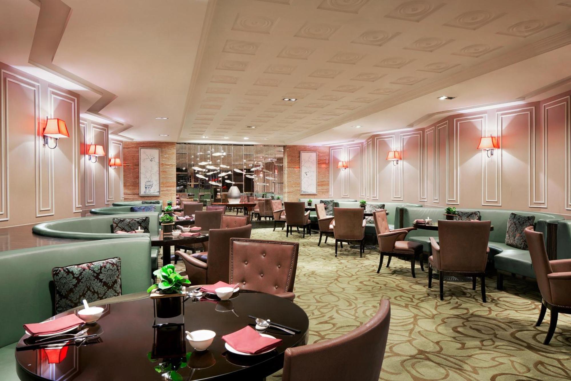 Sheraton Waigaoqiao Hotel