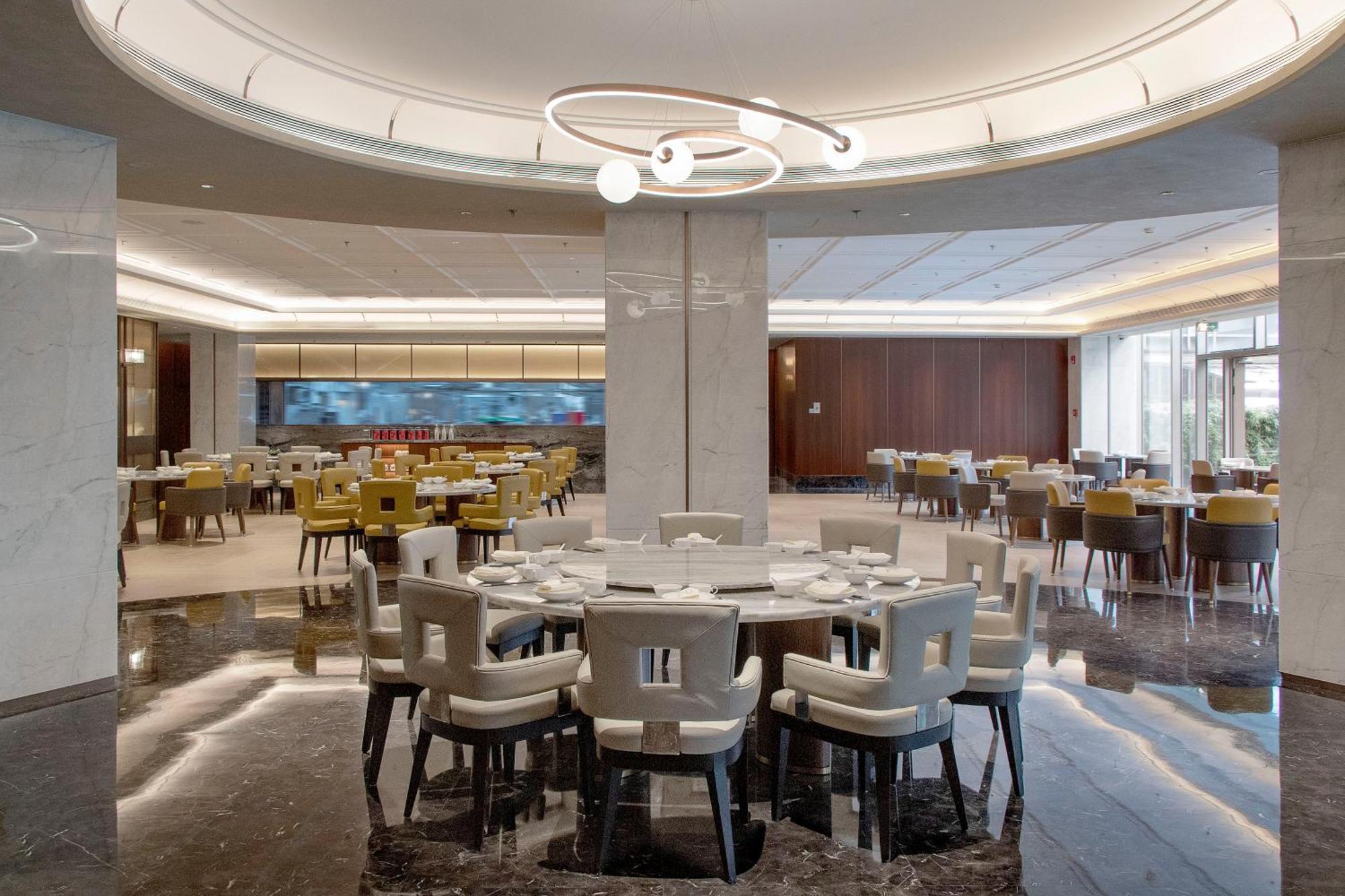 Hotel Sheraton Grand Pudong & Residences 5*