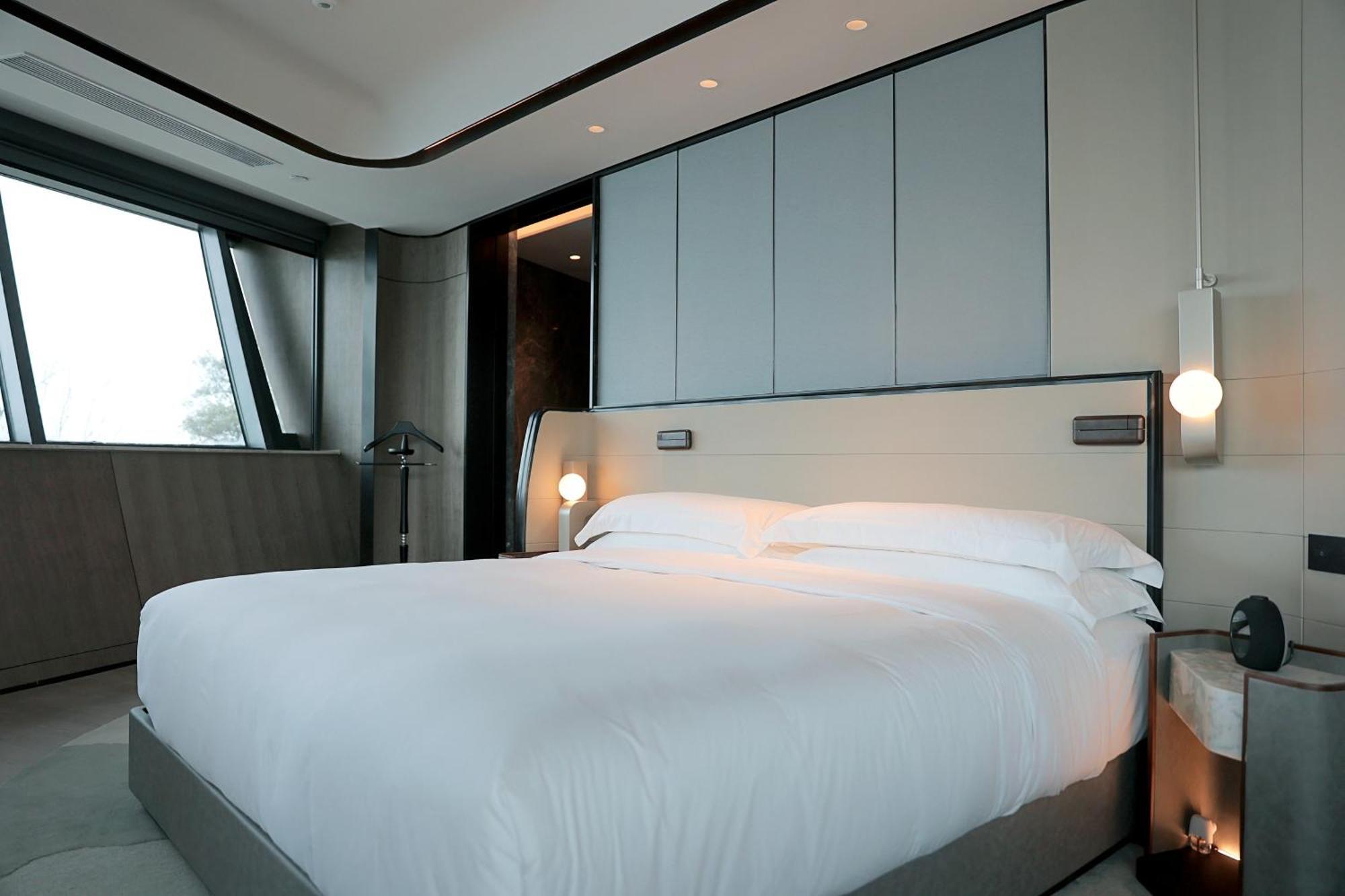 Intercontinental Shanghai Harbour By Ihg 5*