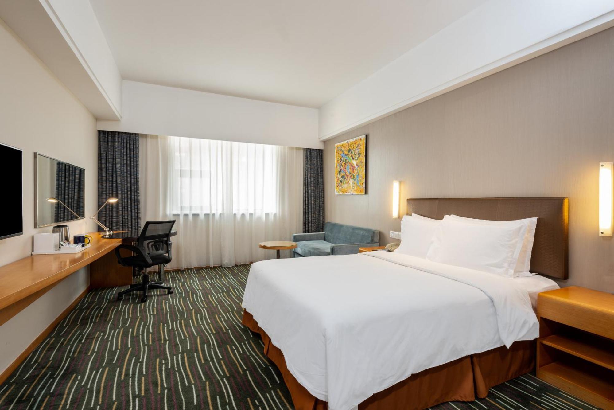 Holiday Express New Jinqiao By Ihg 3* Shanghai