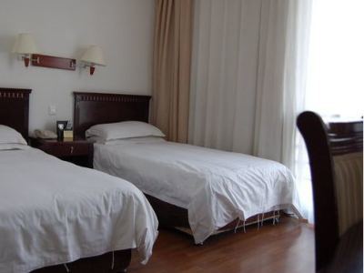 Lakeside Holiday Hotel 3*