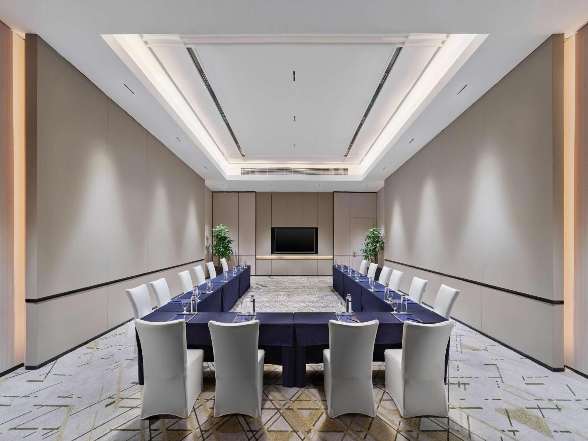 Hotel Hilton Hongqiao