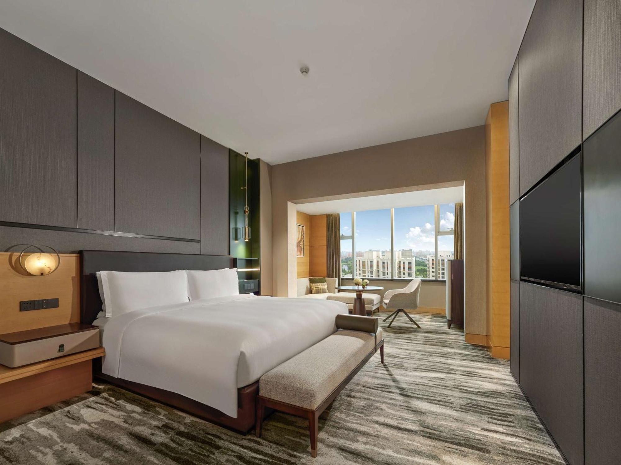 Hilton Hongqiao