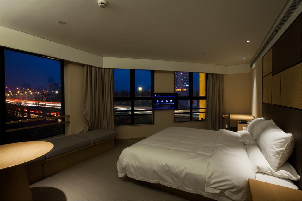 Hotel Ji Hongqiao Zhongshan West Road