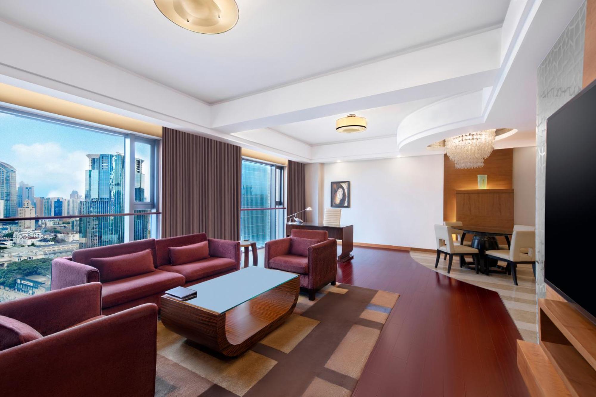 Swissotel Grand Hotel 5*
