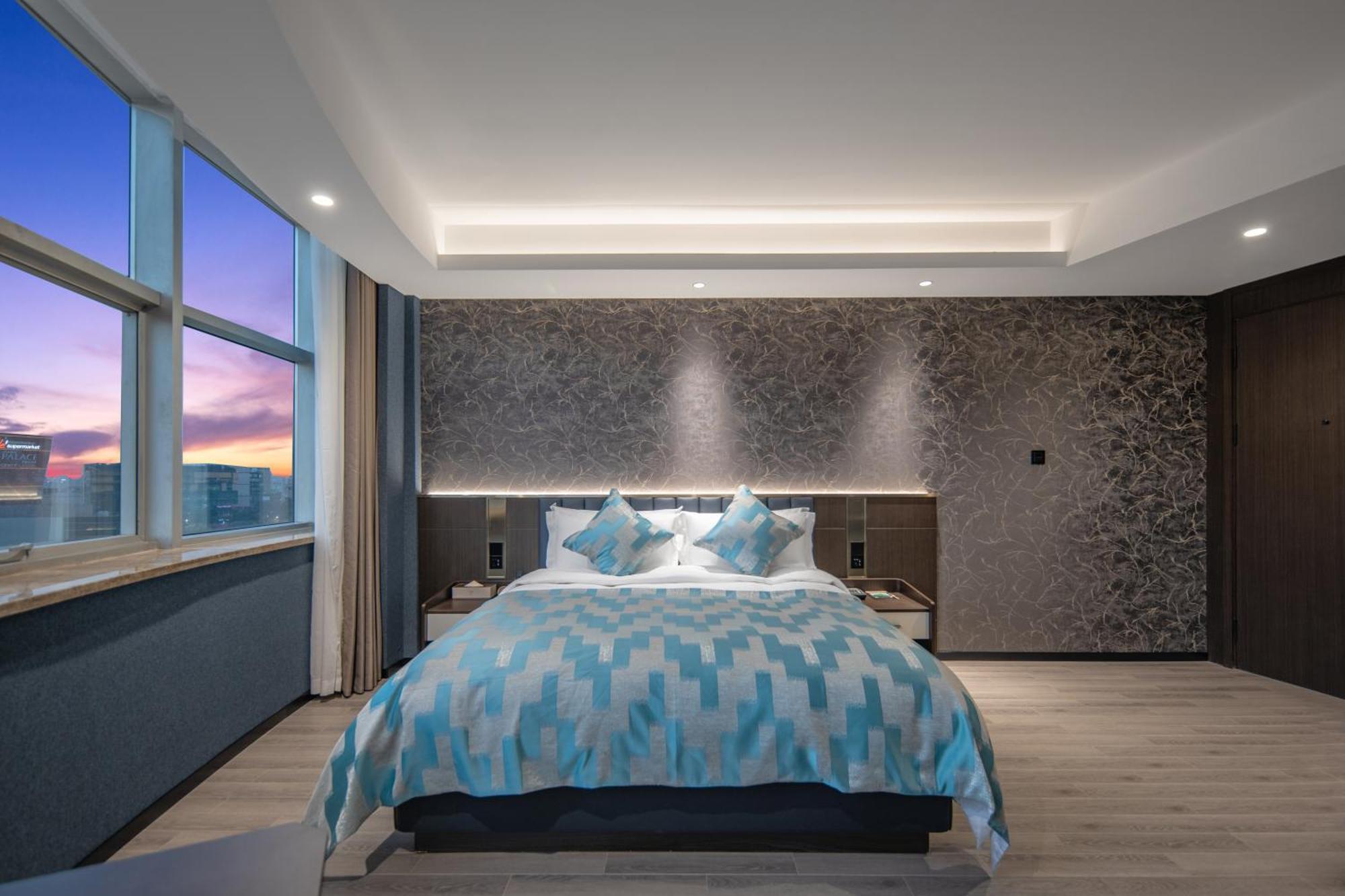 Hotel Dijing 4*