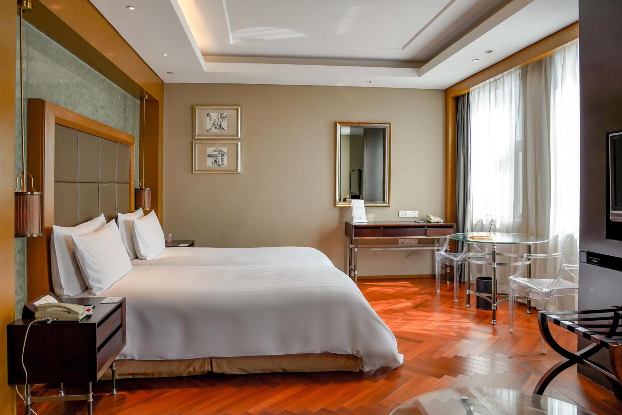 Sunrise On The Bund Hotel 5*