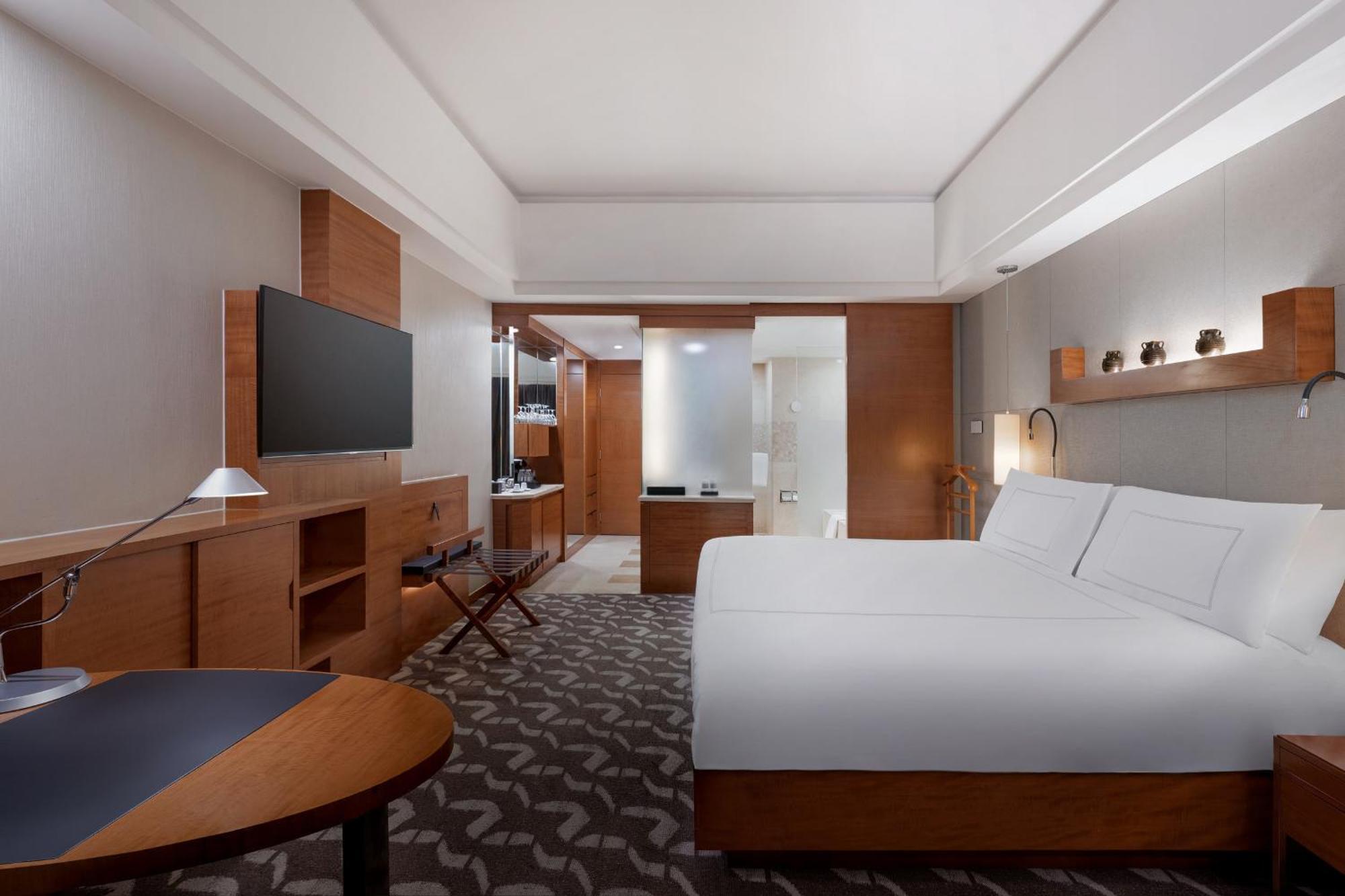 Swissotel Grand Hotel 5*