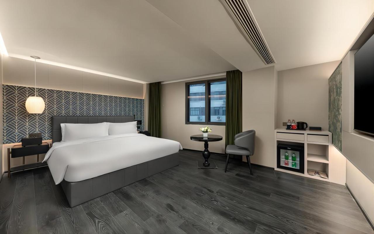 Jinglai Bushe Bund Nanjing West Road Hotel