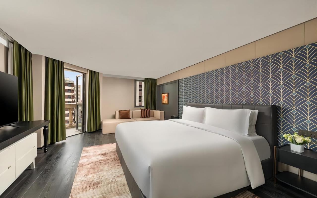 Jinglai Bushe Bund Nanjing West Road Hotel 4*