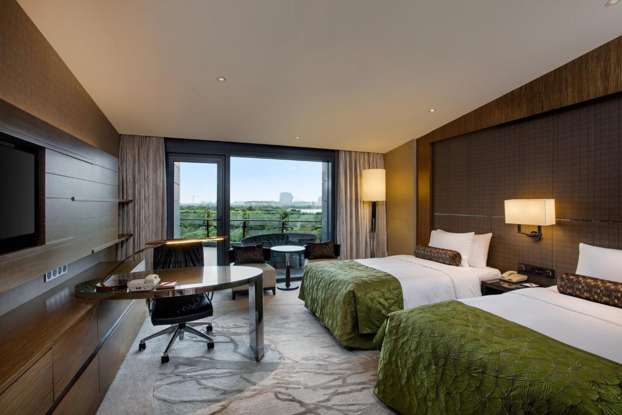 Intercontinental Shanghai Harbour By Ihg 5*