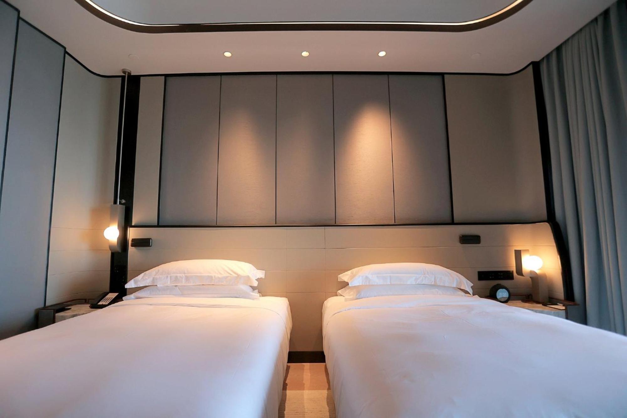 Resort Intercontinental Shanghai Harbour By Ihg