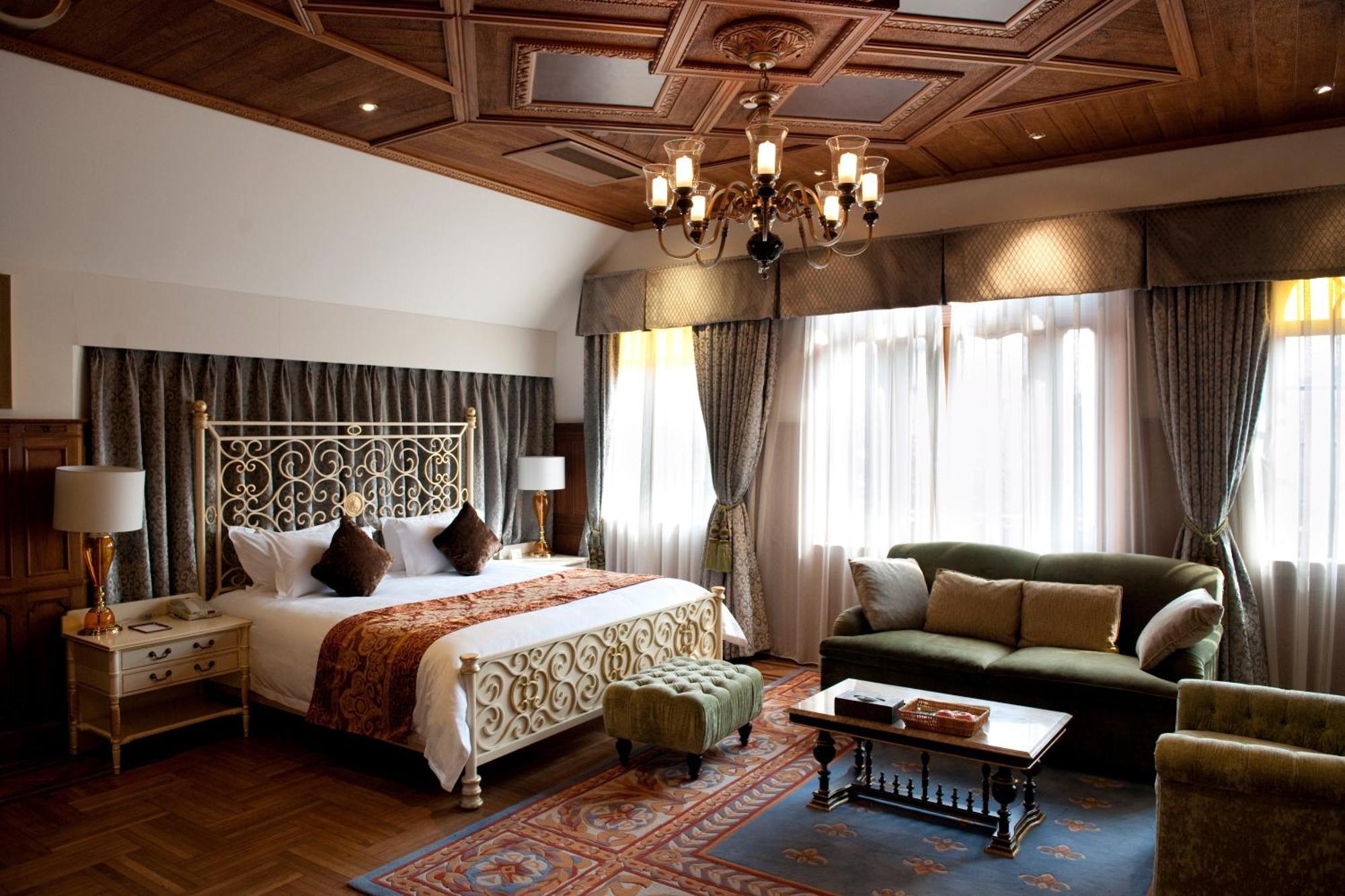 Hotel Moller - National Historic And Cultural Relics Protection Building 5*