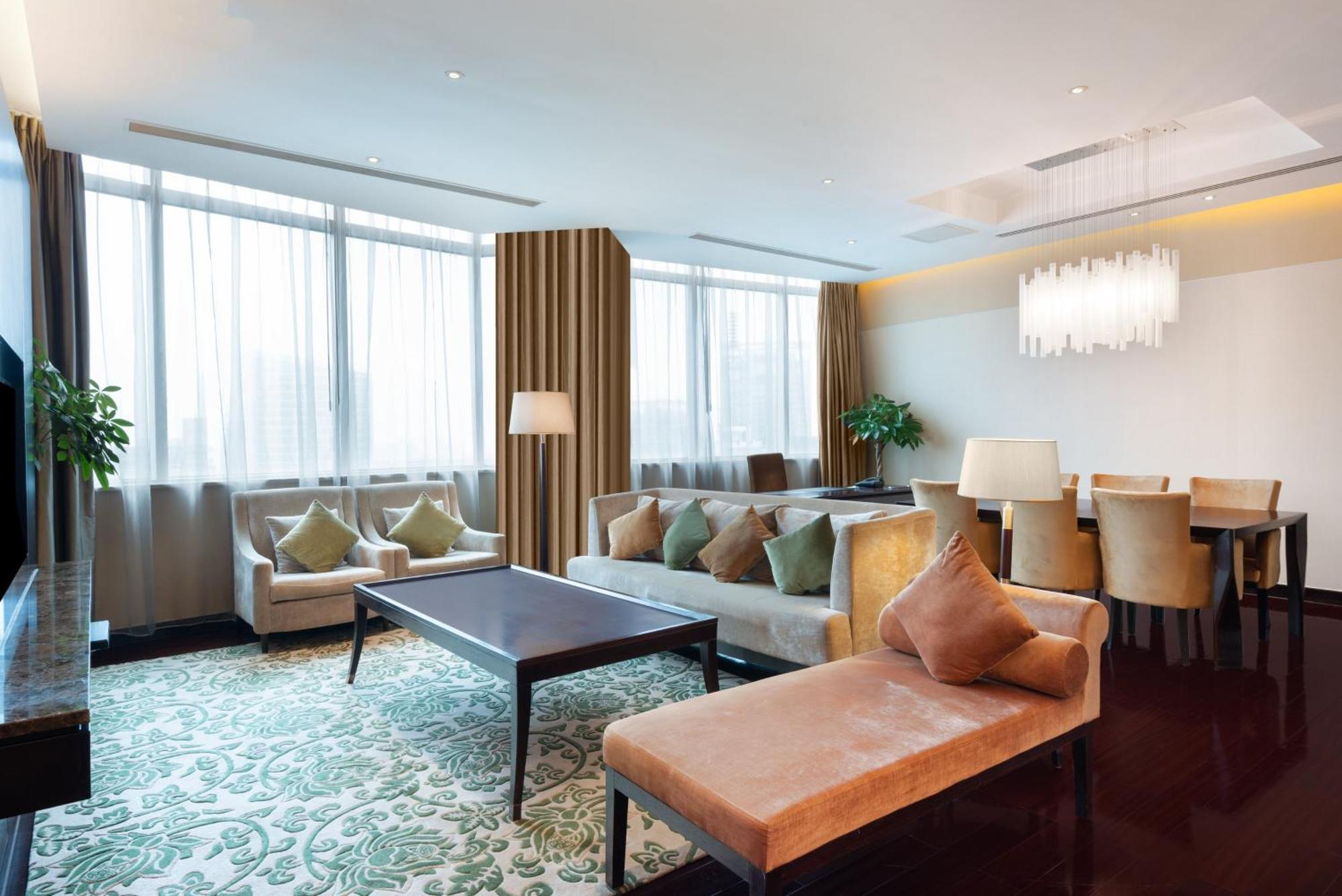 Holiday Pudong By Ihg