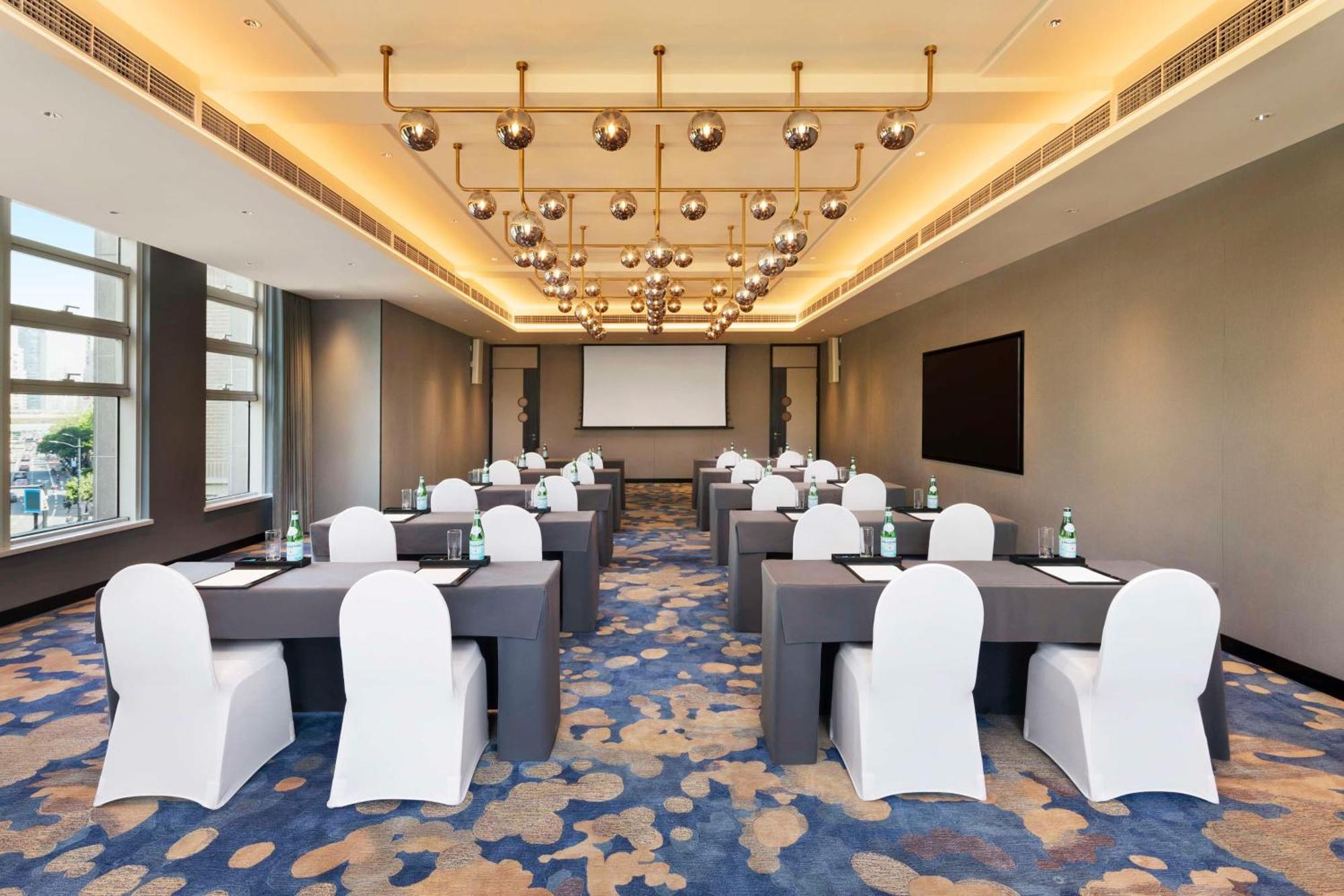 Radisson Collection Hotel, Xing Guo Hotel 5*