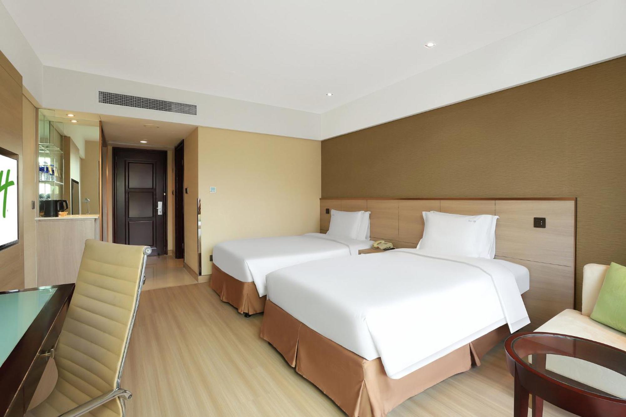 Pudong Nanpu By Ihg Khách sạn 4*